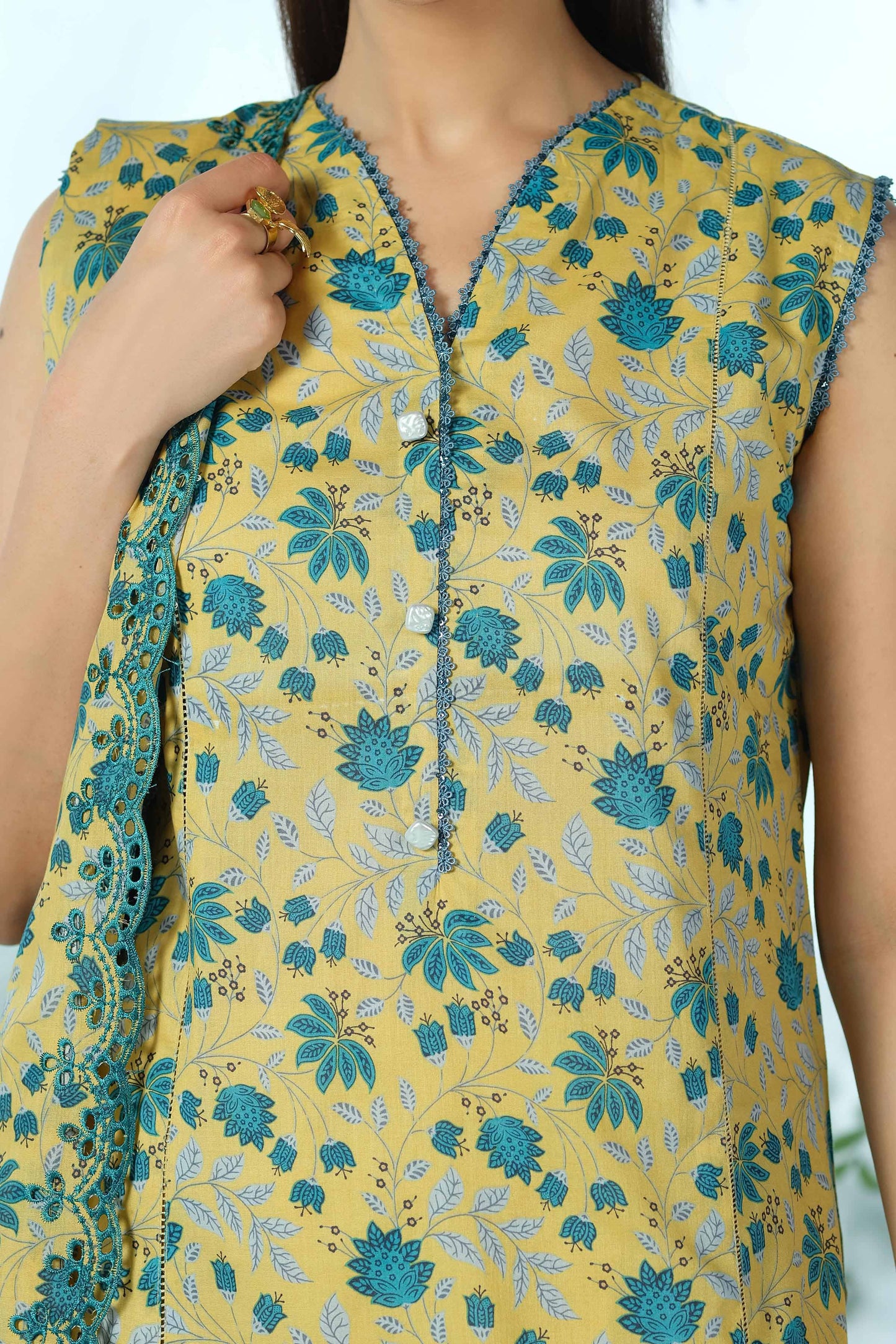 LAWN | EMBROIDERED