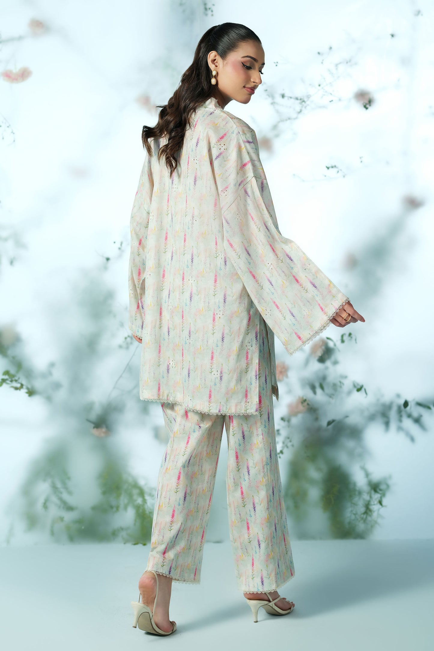 LAWN | EMBROIDERED