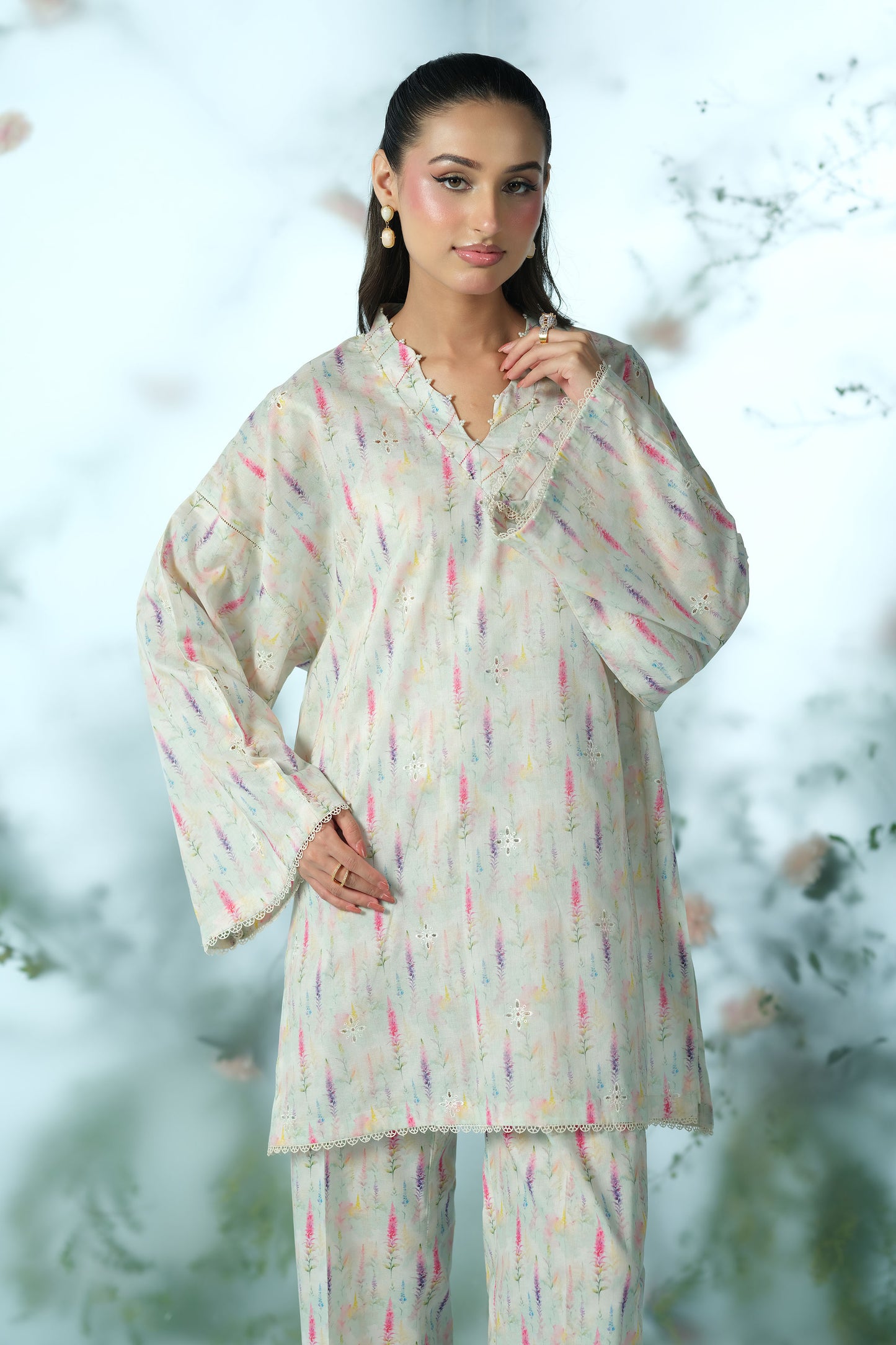 LAWN | EMBROIDERED