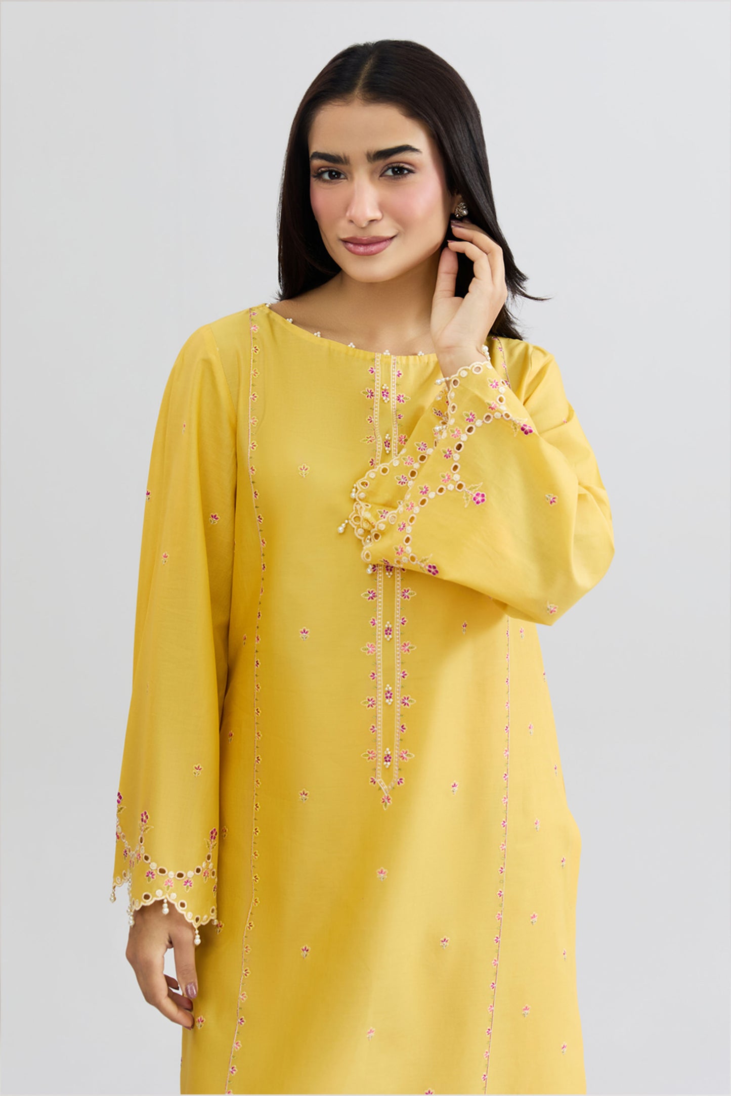 LAWN | EMBROIDERED