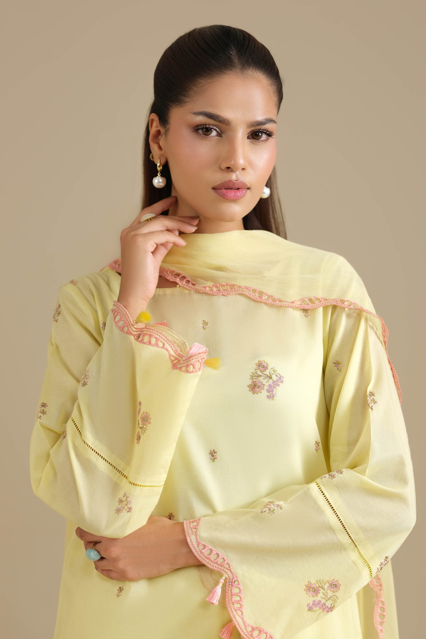 LAWN | EMBROIDERED
