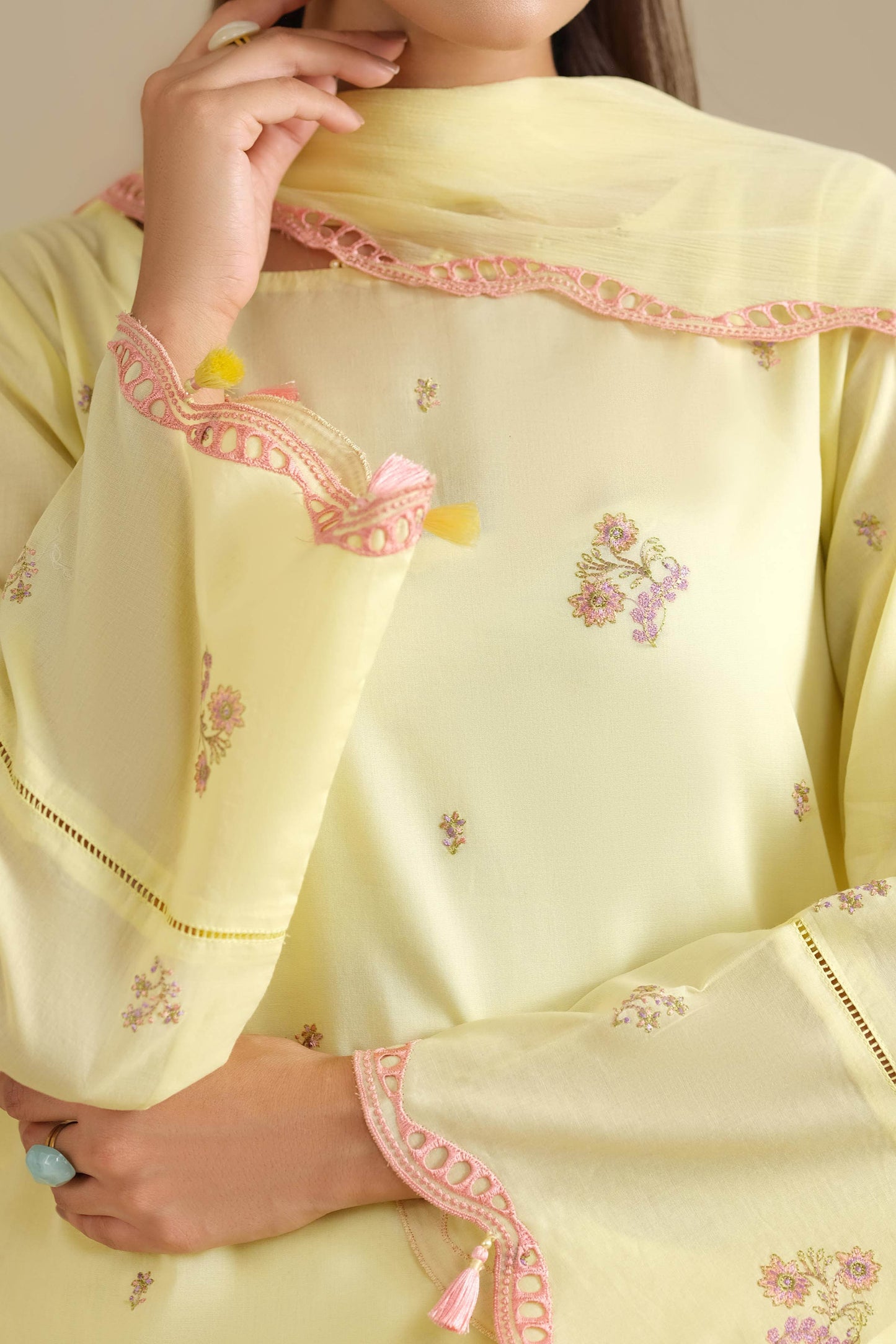 LAWN | EMBROIDERED
