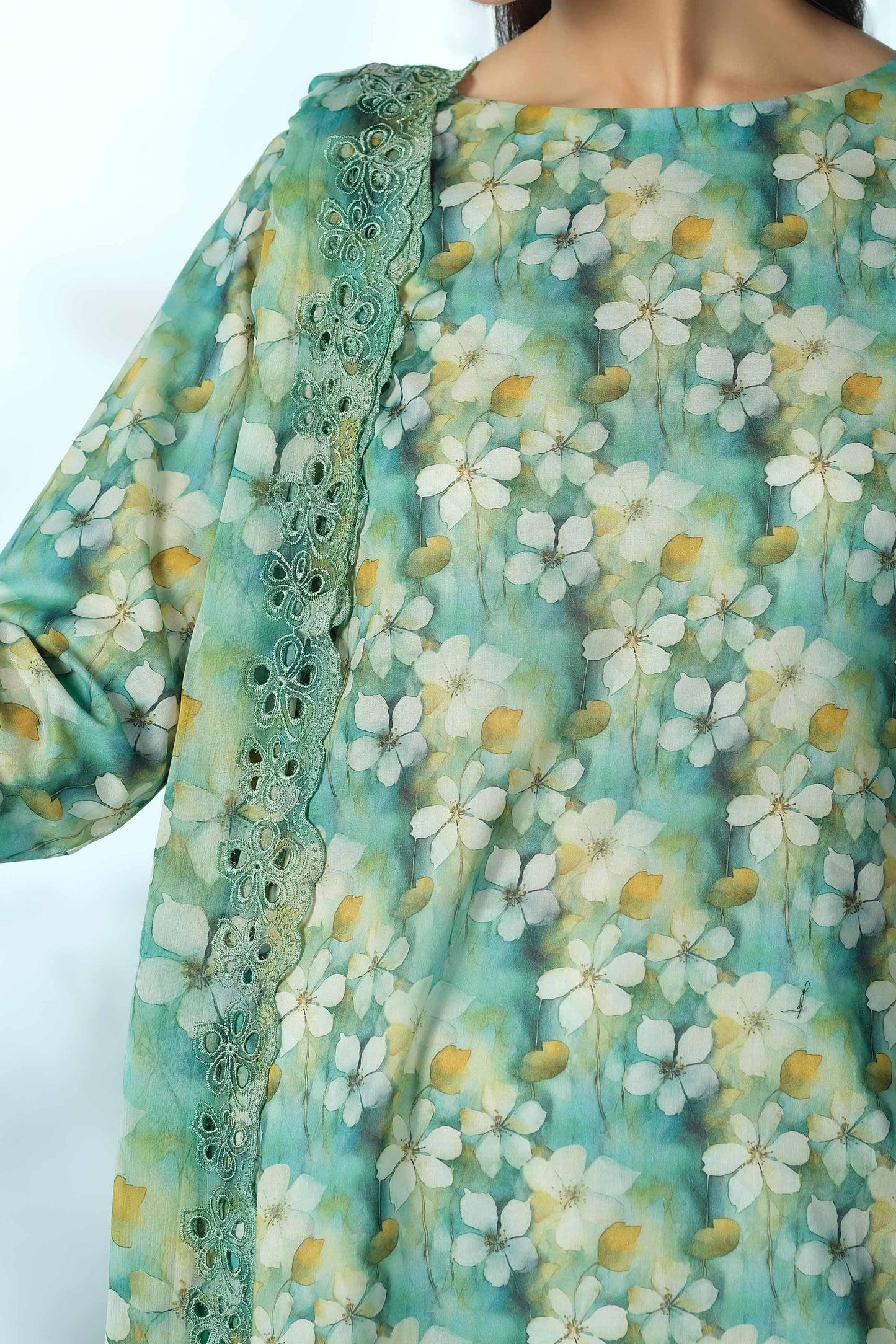 LAWN | EMBROIDERED