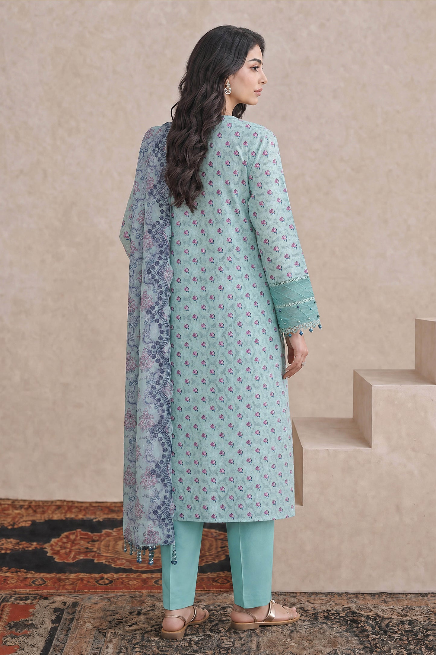 LAWN | EMBROIDERED
