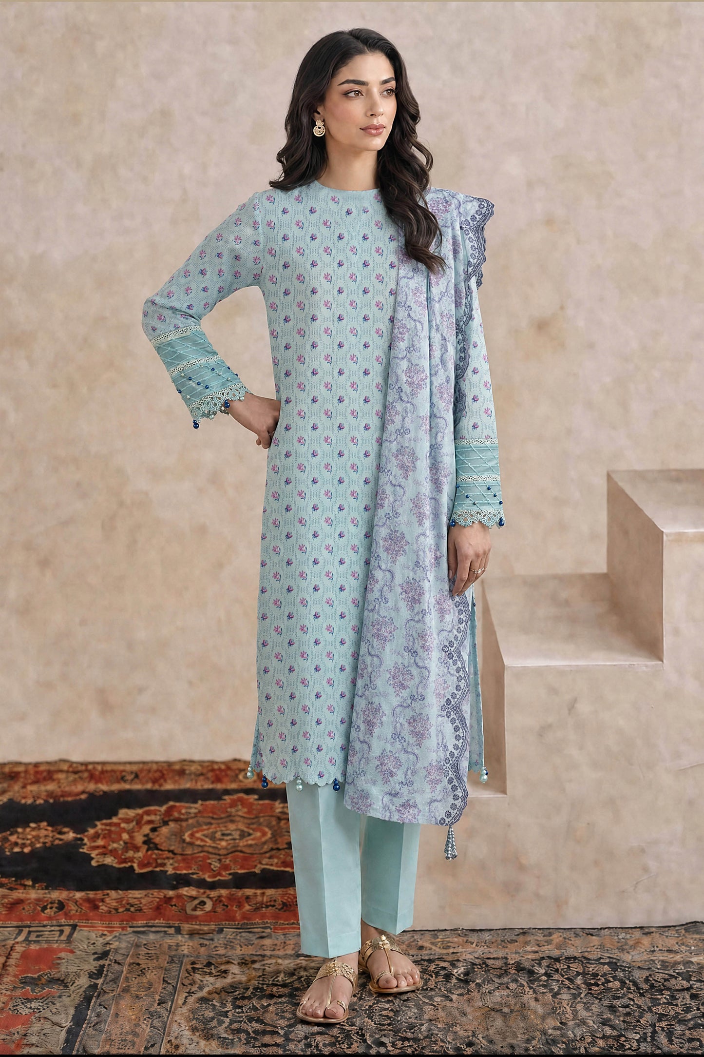 LAWN | EMBROIDERED
