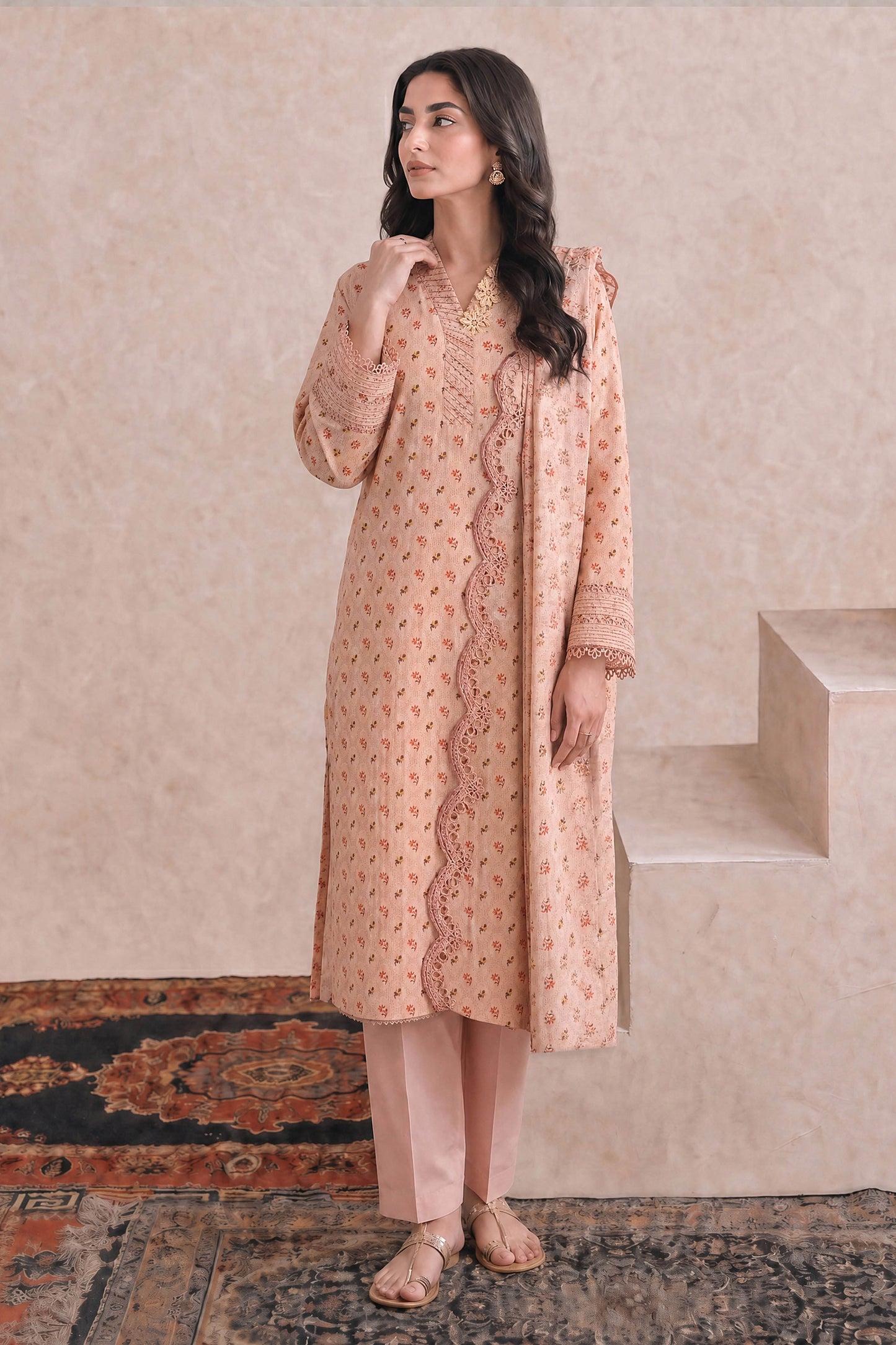 LAWN | EMBROIDERED