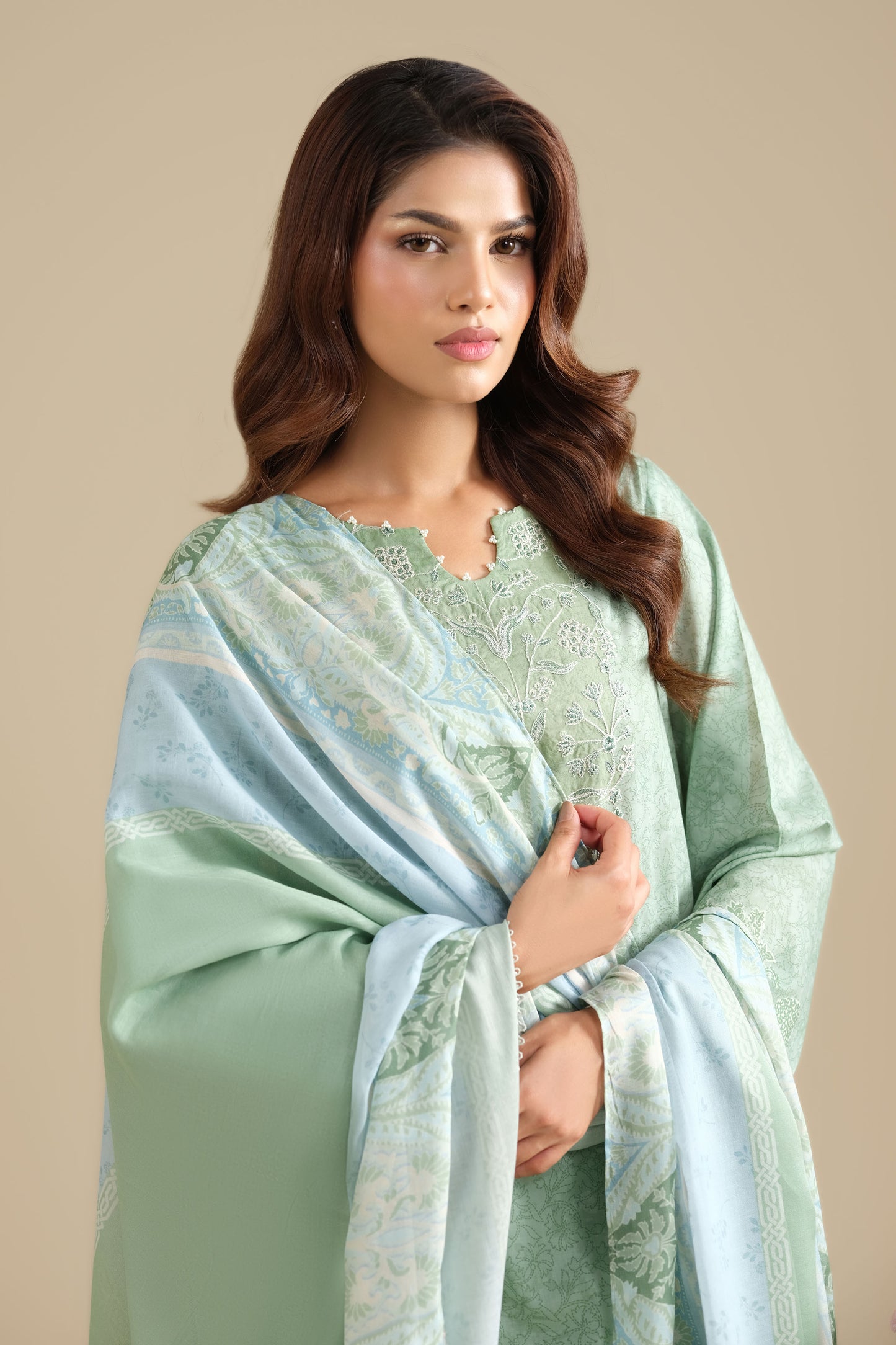 LAWN | EMBROIDERED