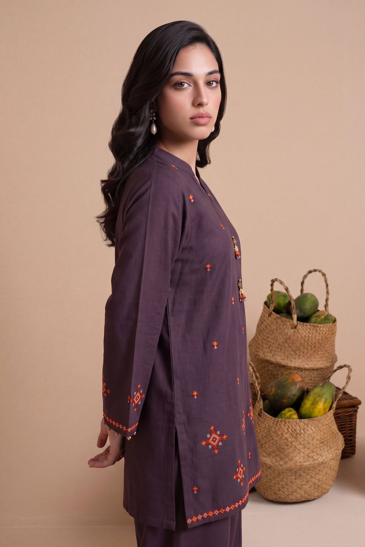 KHADDAR | EMBROIDERED