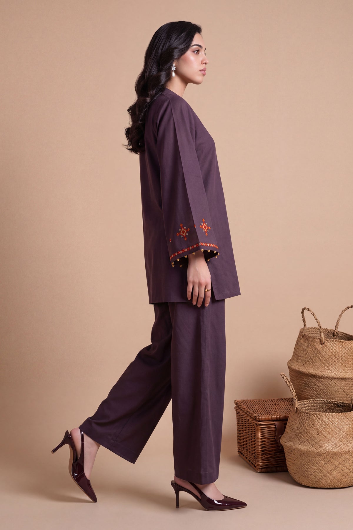 KHADDAR | EMBROIDERED
