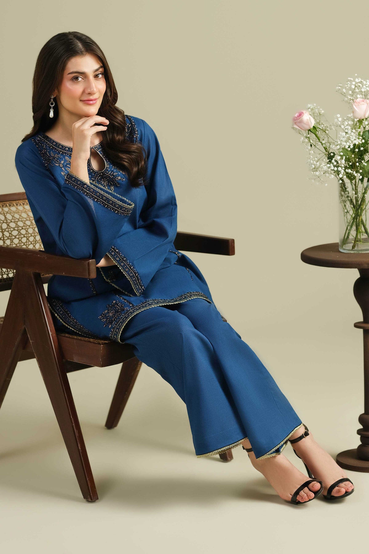 KHADDAR | EMBROIDERED