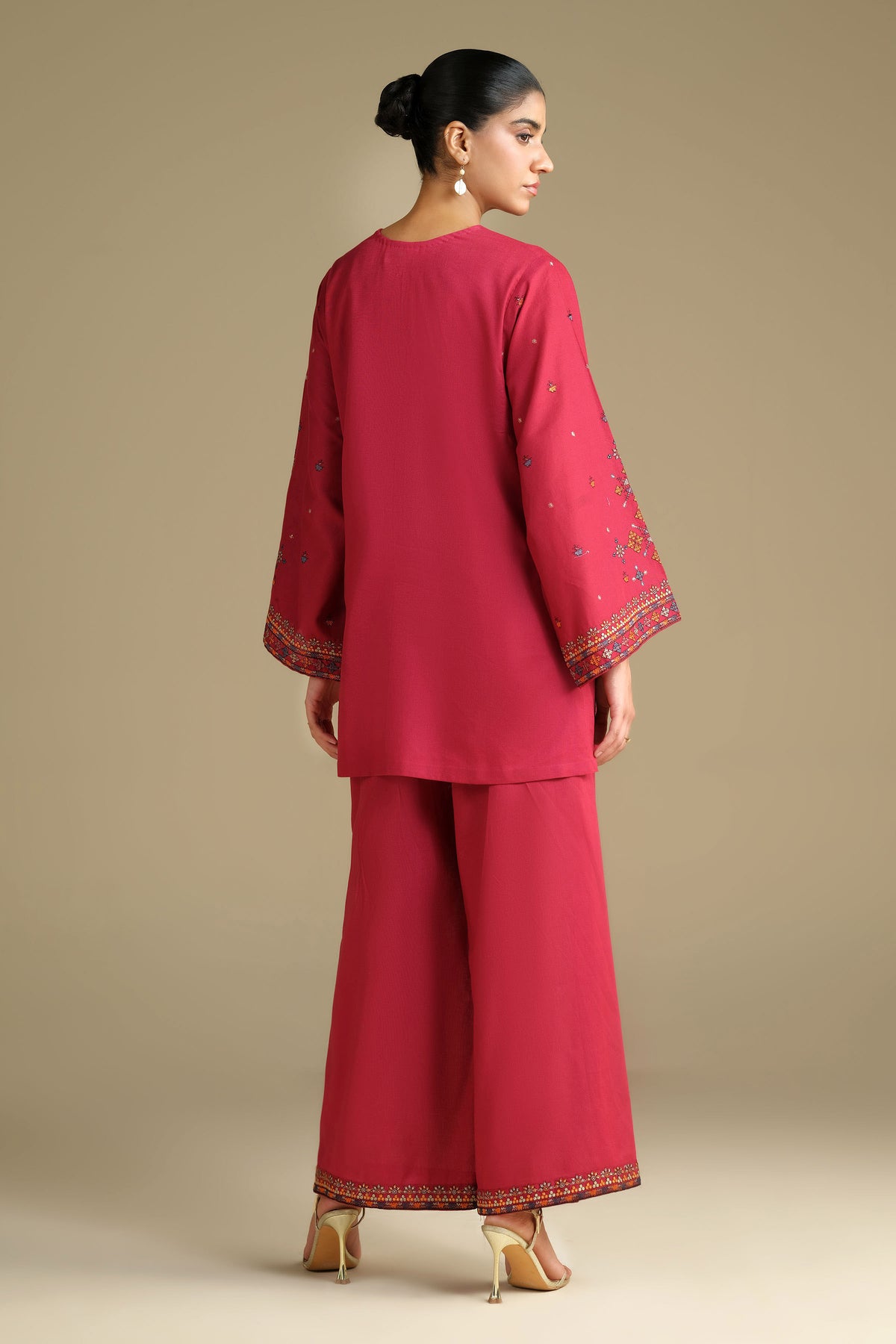 KHADDAR | EMBROIDERED