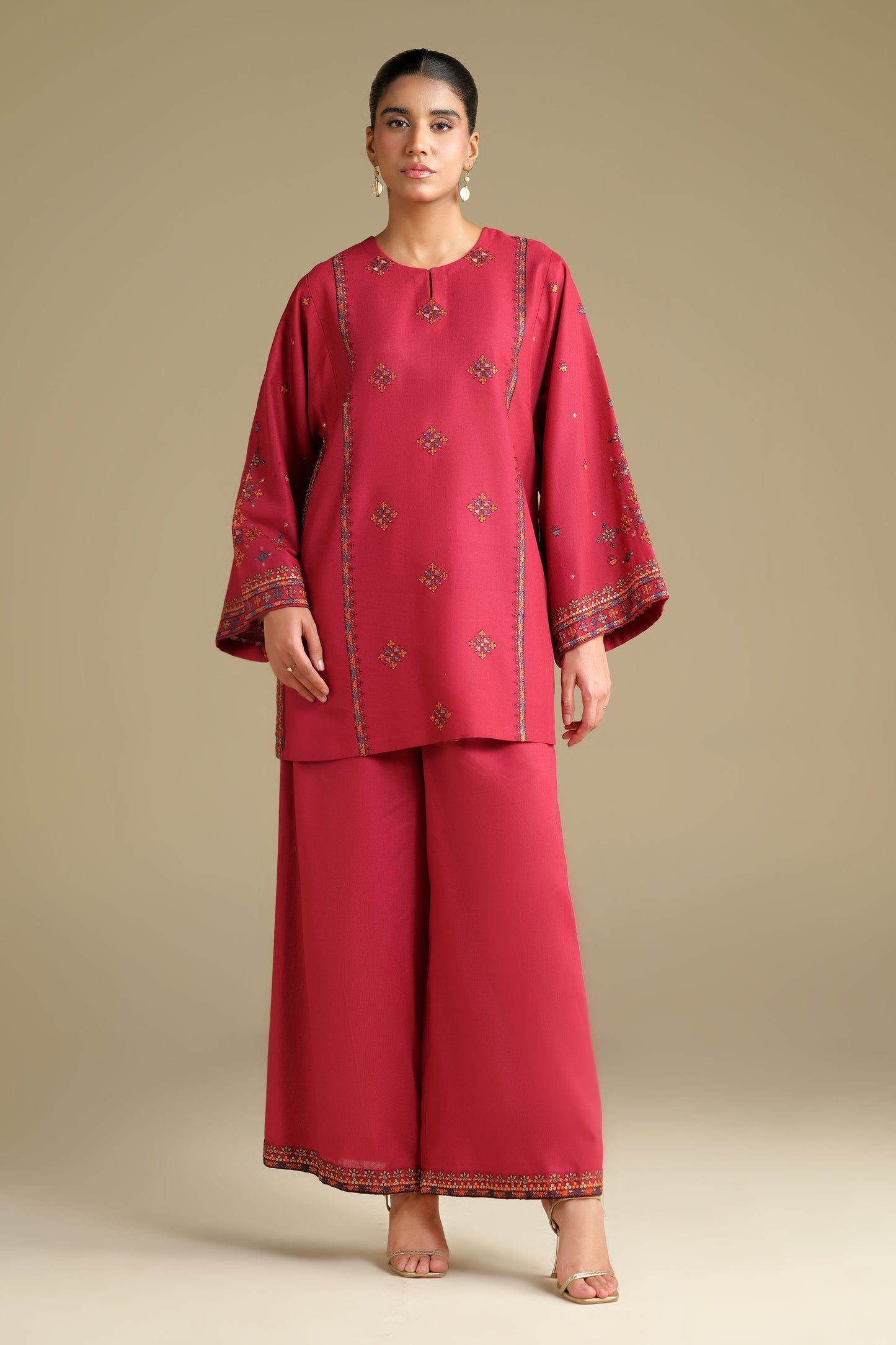 KHADDAR | EMBROIDERED