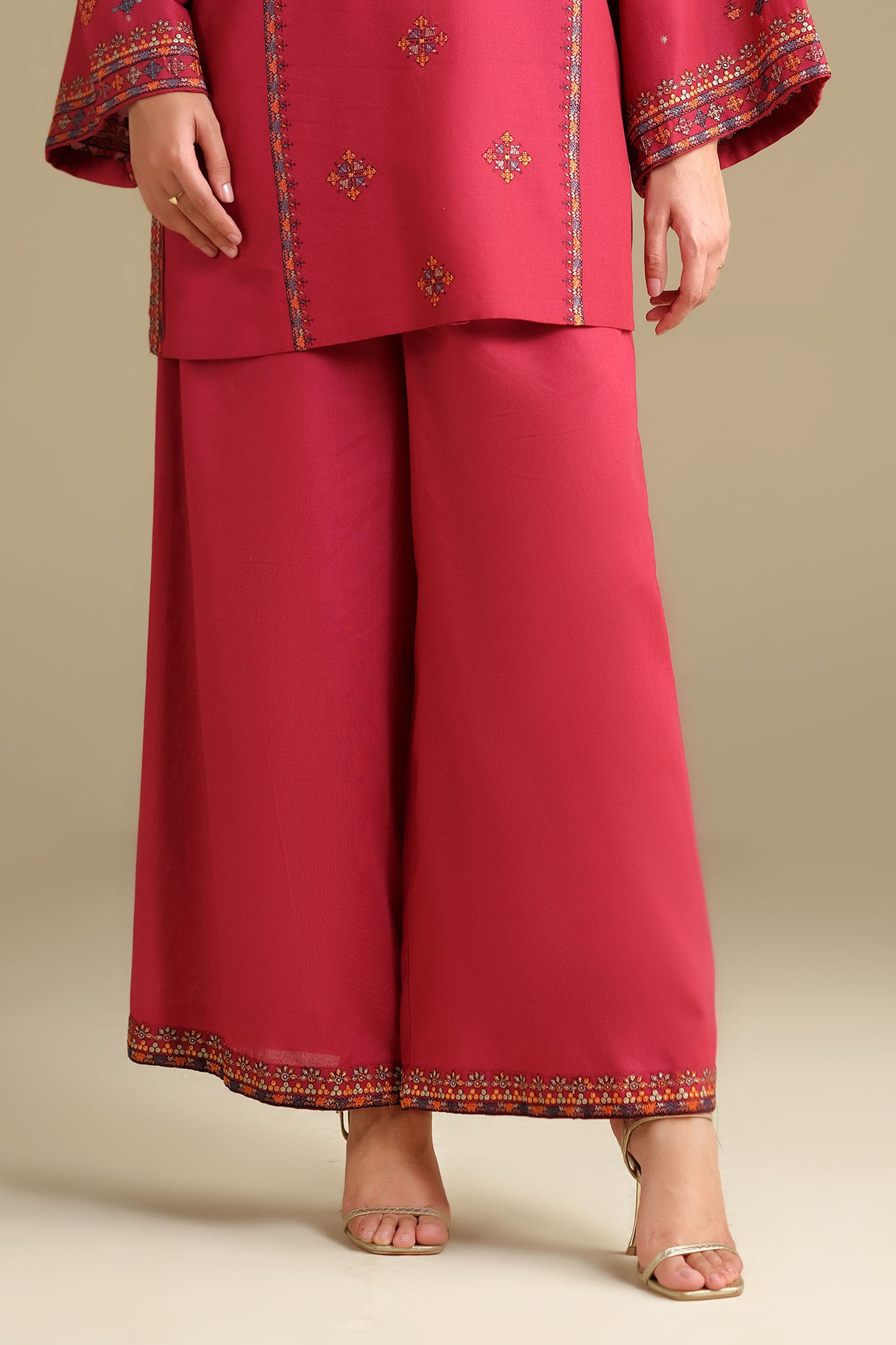 KHADDAR | EMBROIDERED