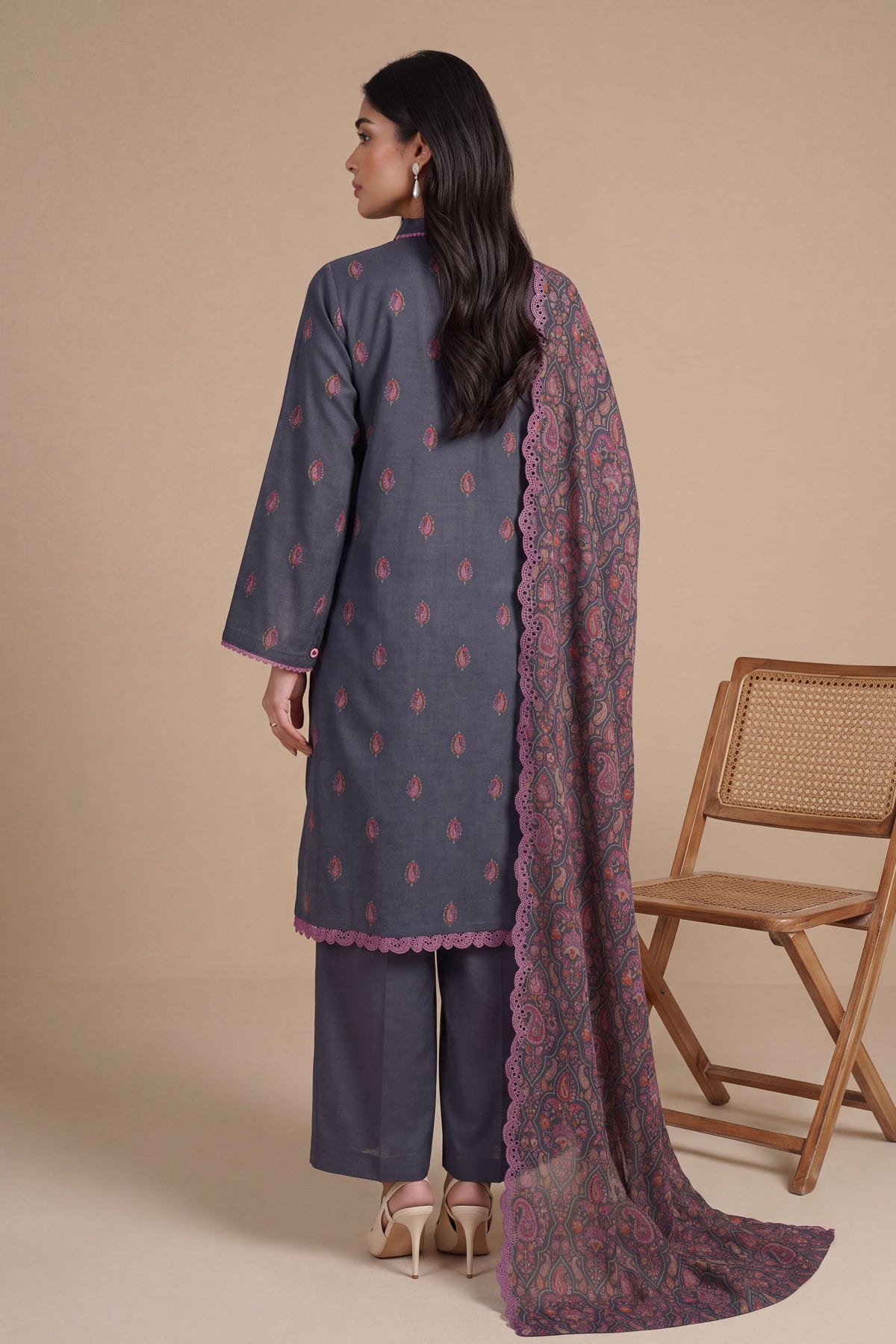 KHADDAR | EMBROIDERED