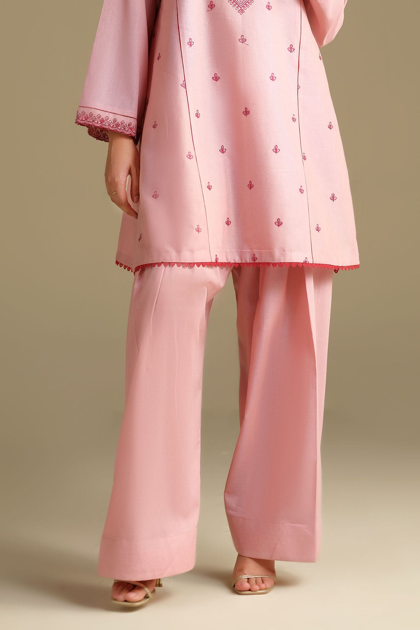 KHADDAR | EMBROIDERED