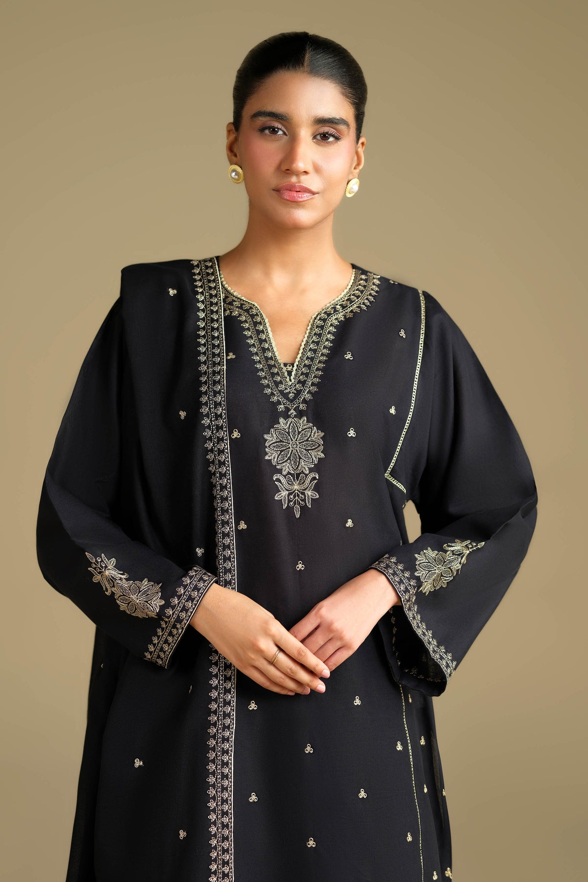 KHADDAR | EMBROIDERED