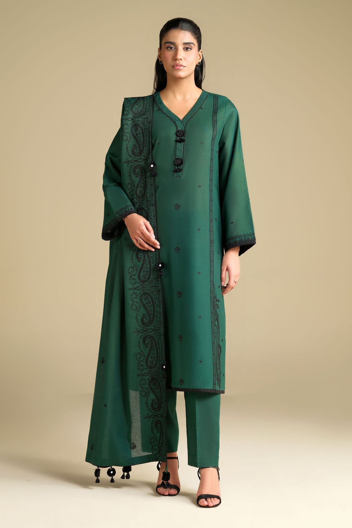 KHADDAR | EMBROIDERED