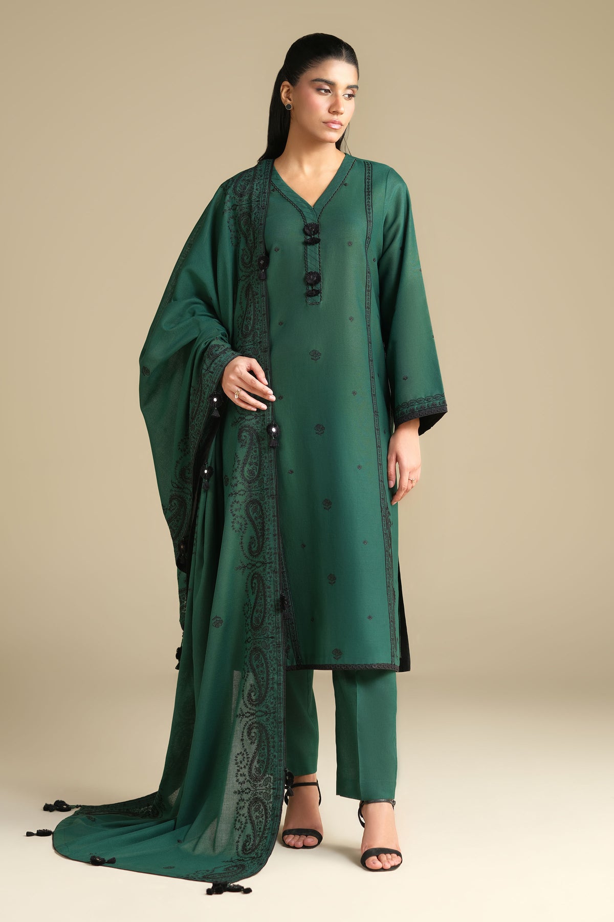 KHADDAR | EMBROIDERED