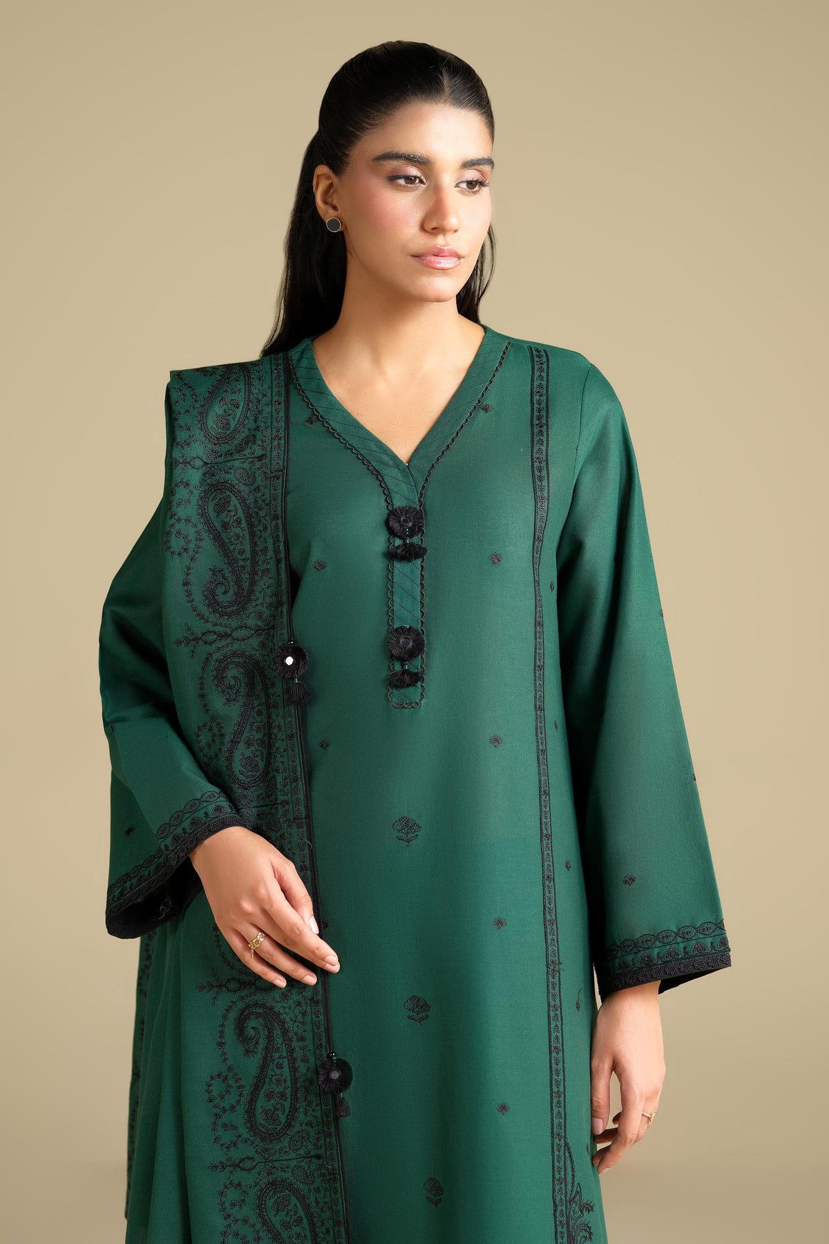 KHADDAR | EMBROIDERED