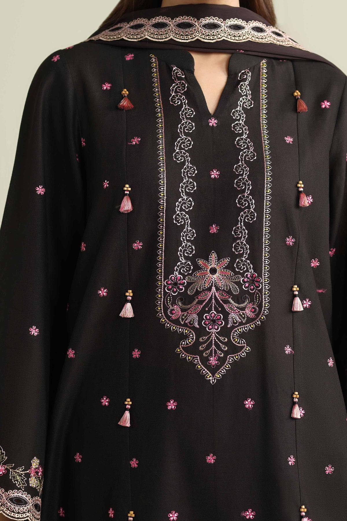KHADDAR | EMBROIDERED
