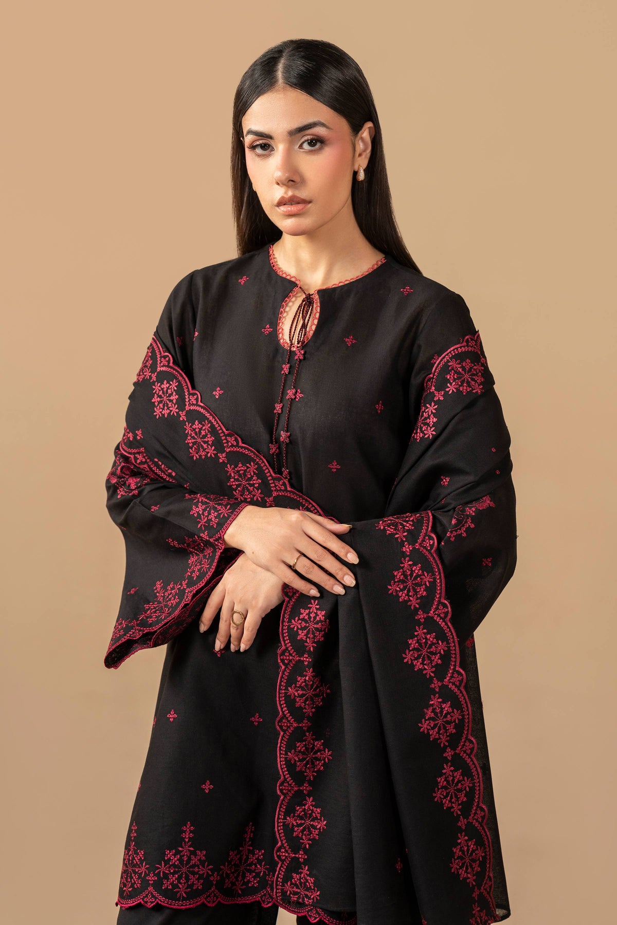 KHADDAR | EMBROIDERED