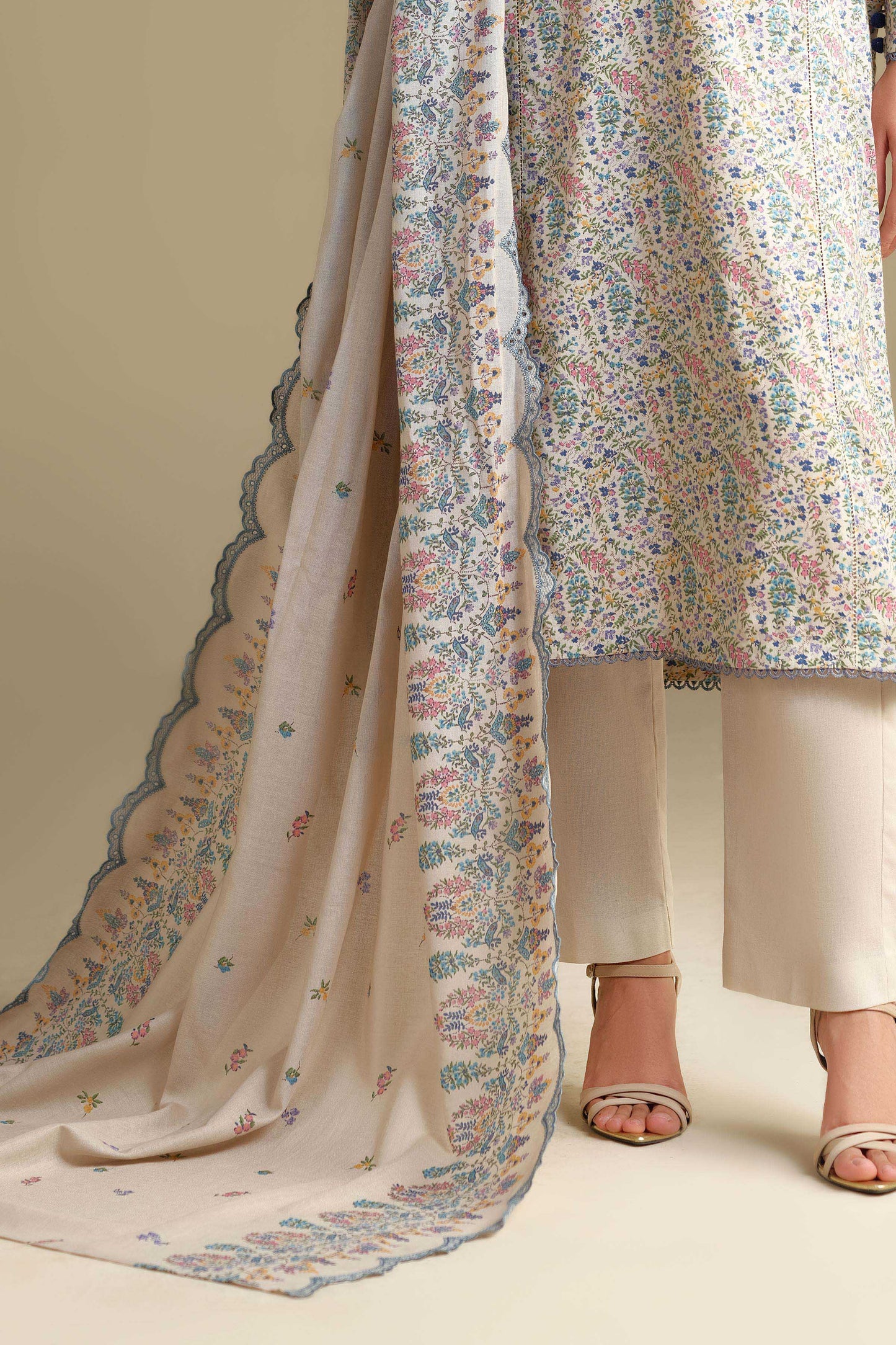 KHADDAR | EMBROIDERED