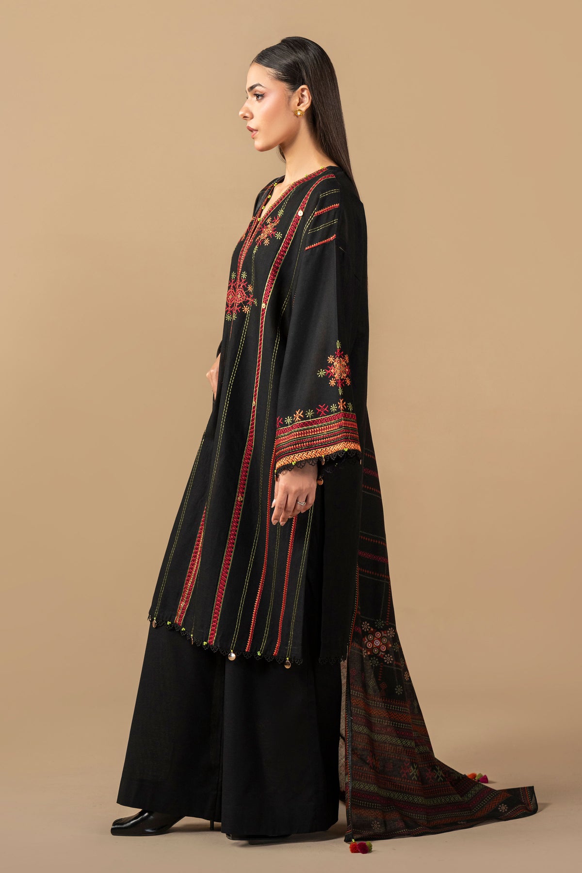 KHADDAR | EMBROIDERED