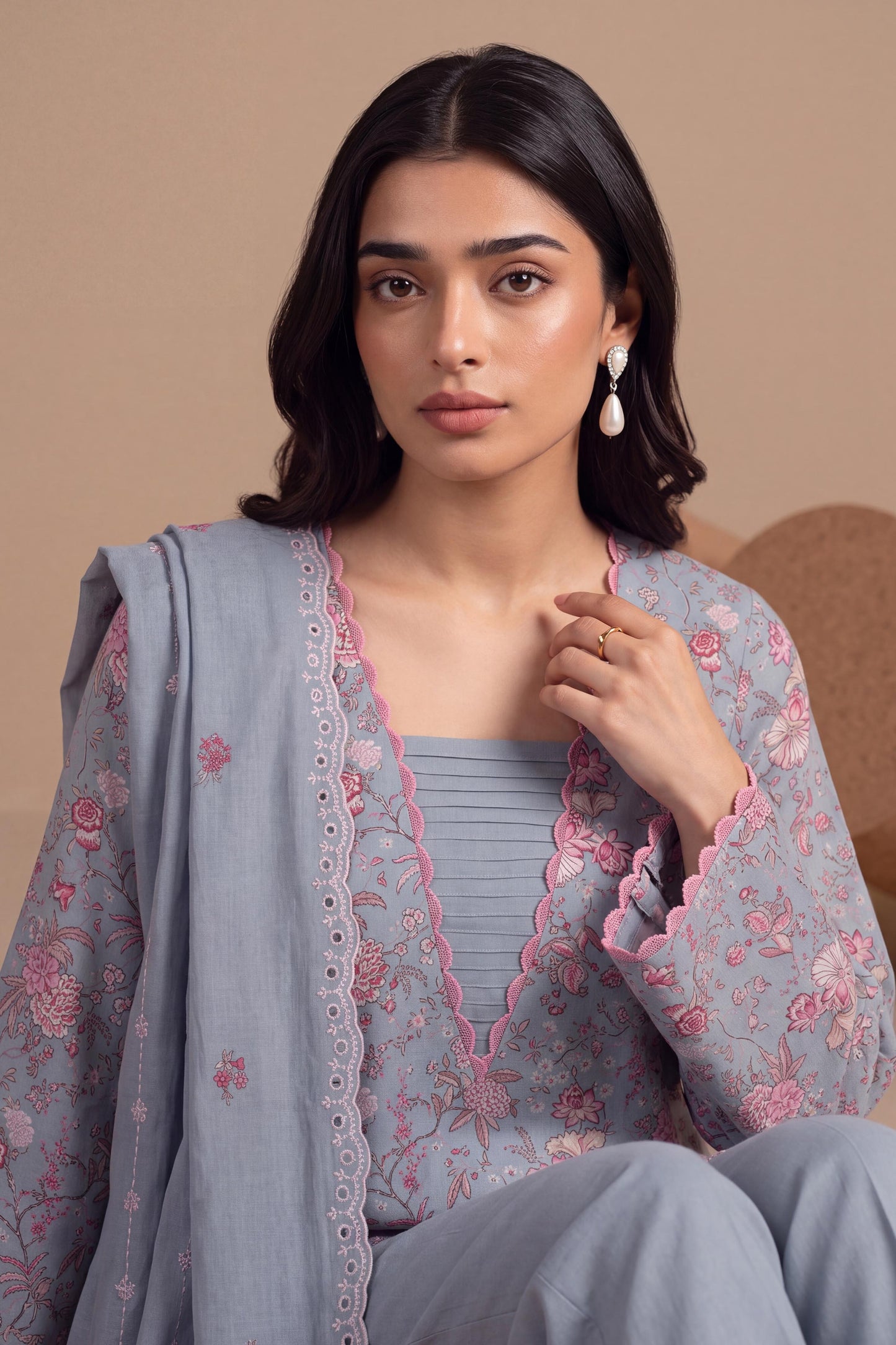 KHADDAR | EMBROIDERED