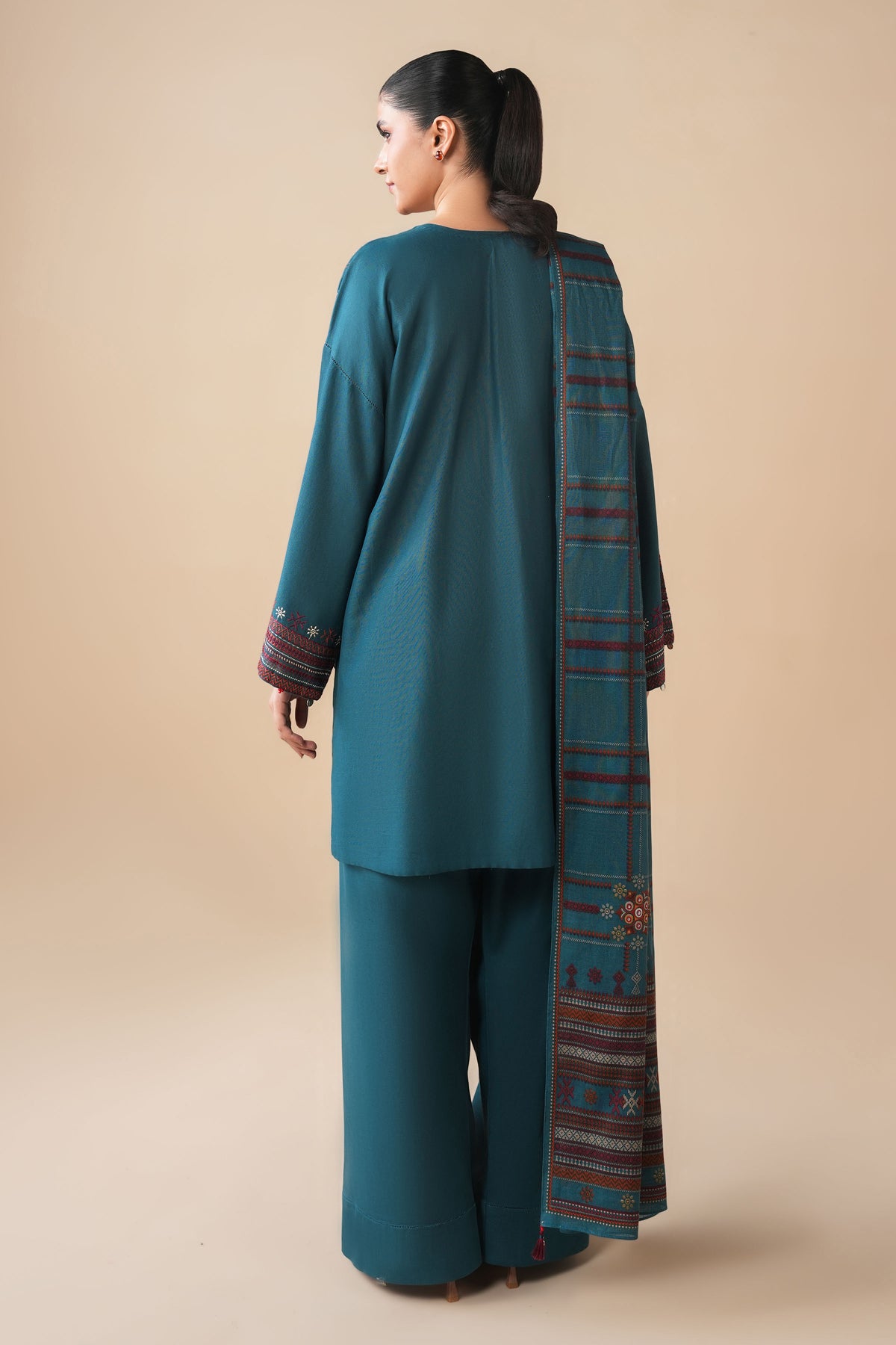 KHADDAR | EMBROIDERED