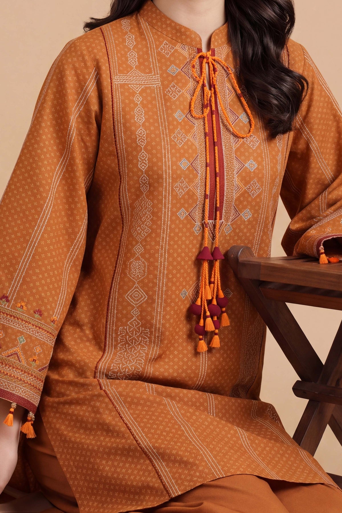 KHADDAR | EMBROIDERED