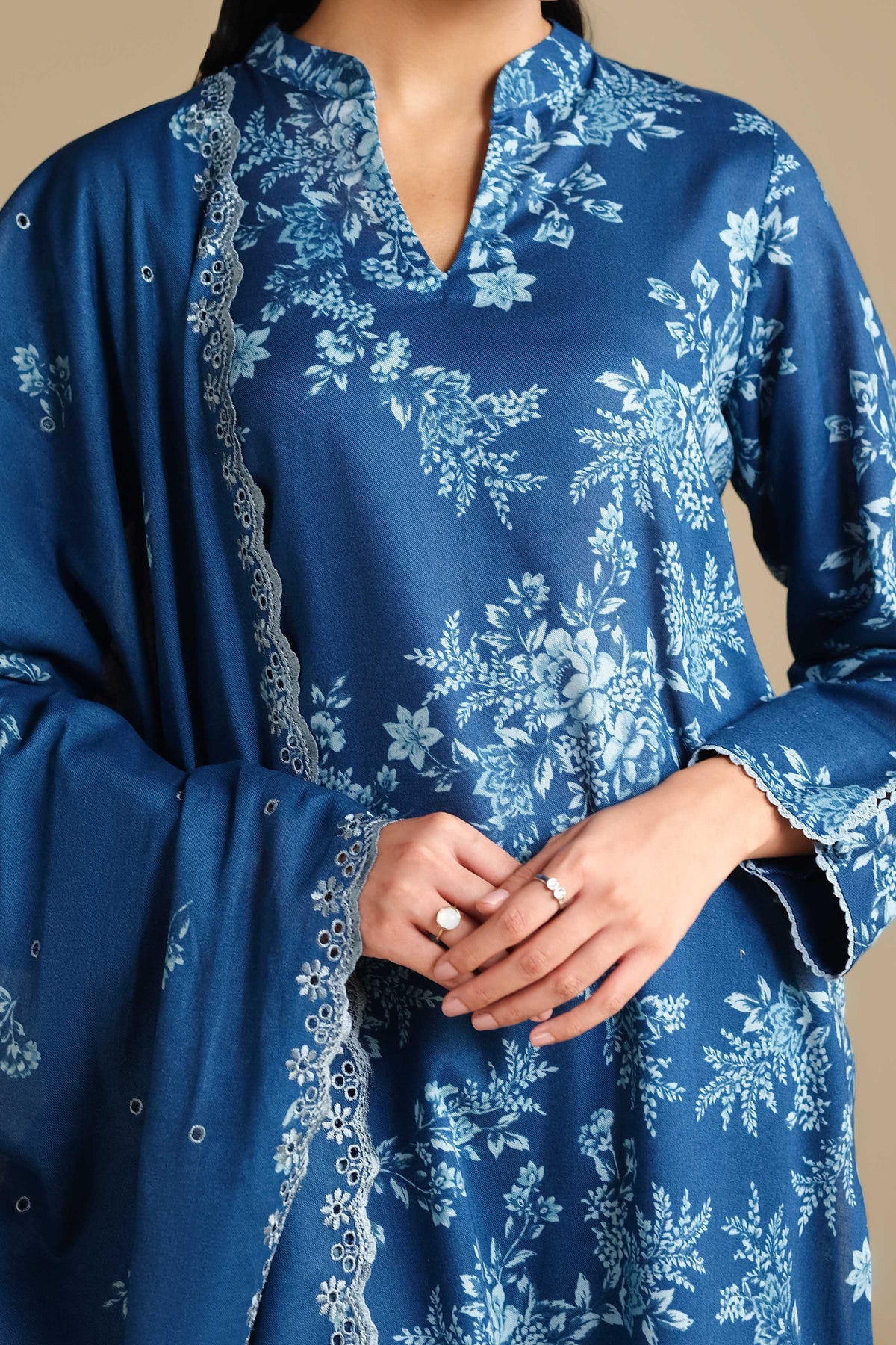 KHADDAR | EMBROIDERED