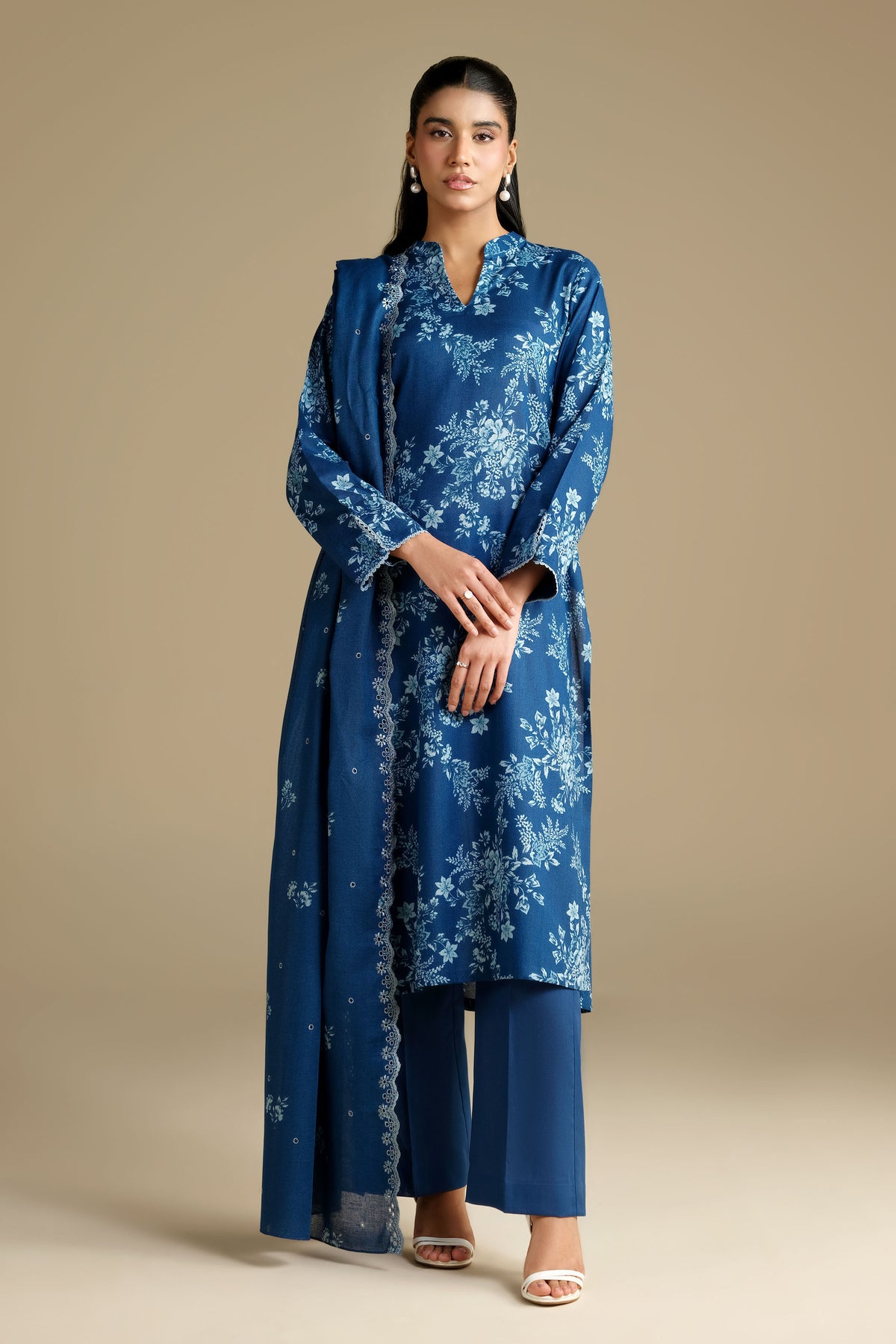 KHADDAR | EMBROIDERED