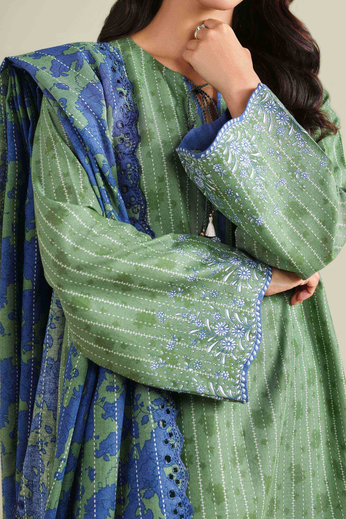 KHADDAR | EMBROIDERED
