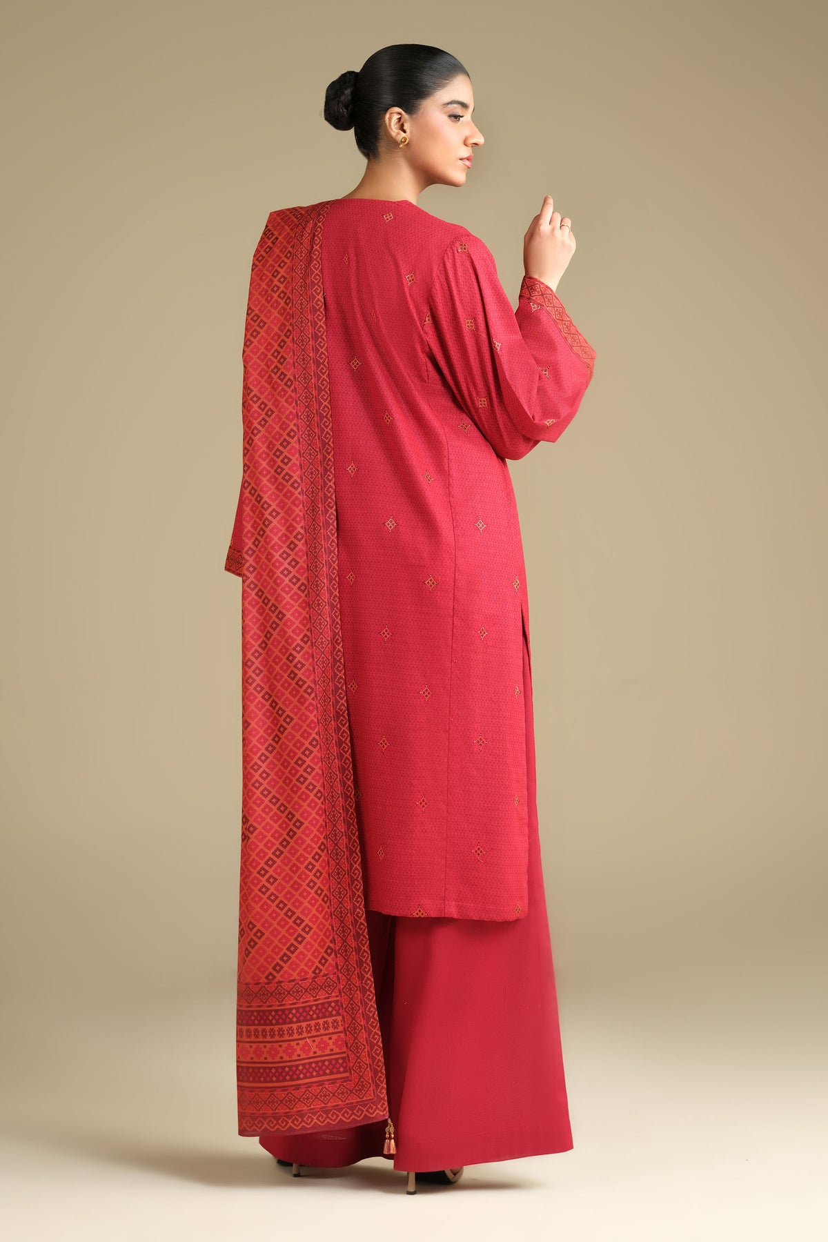 KHADDAR | EMBROIDERED