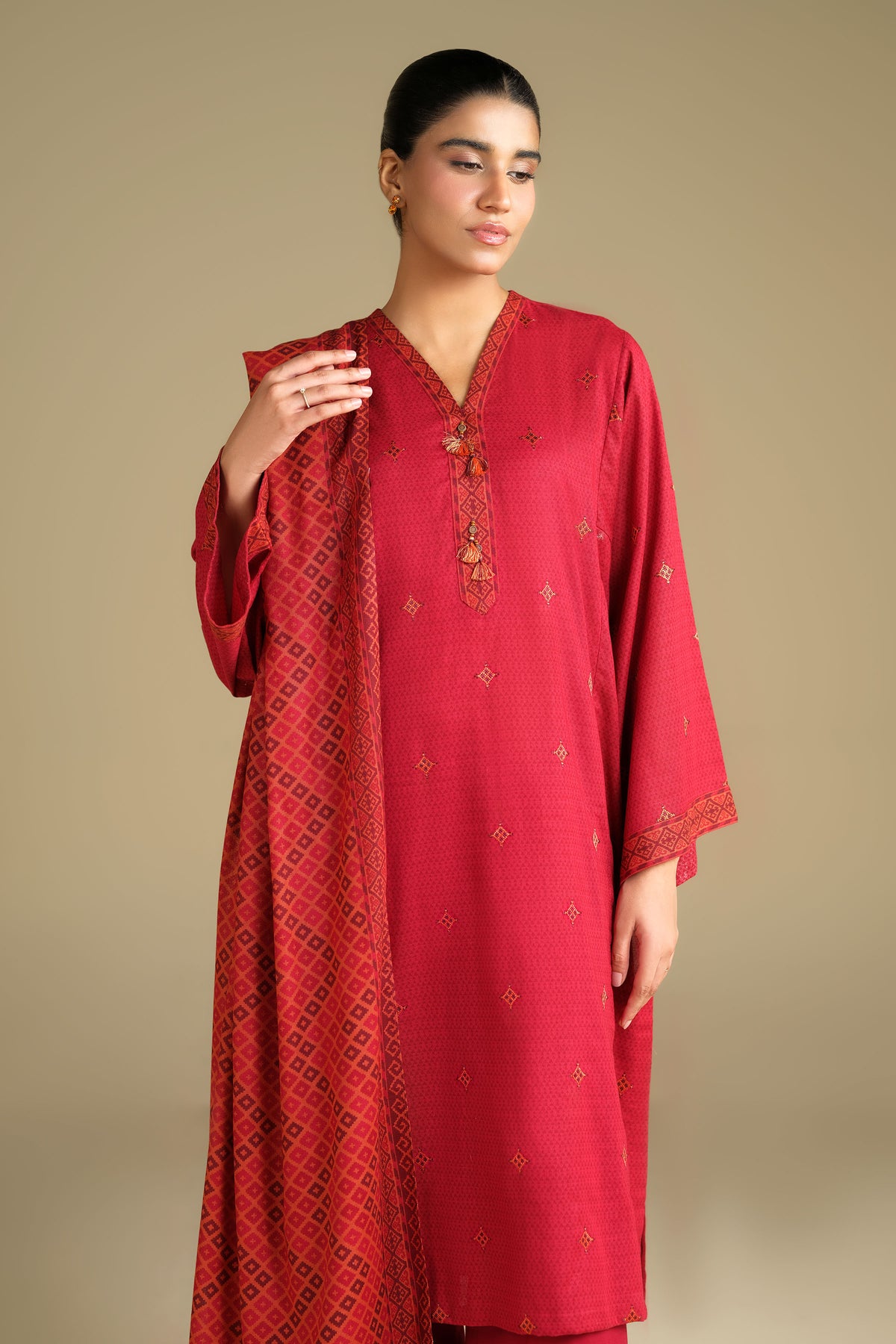 KHADDAR | EMBROIDERED