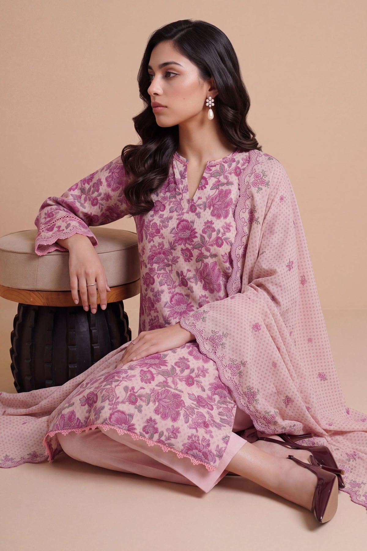 KHADDAR | EMBROIDERED