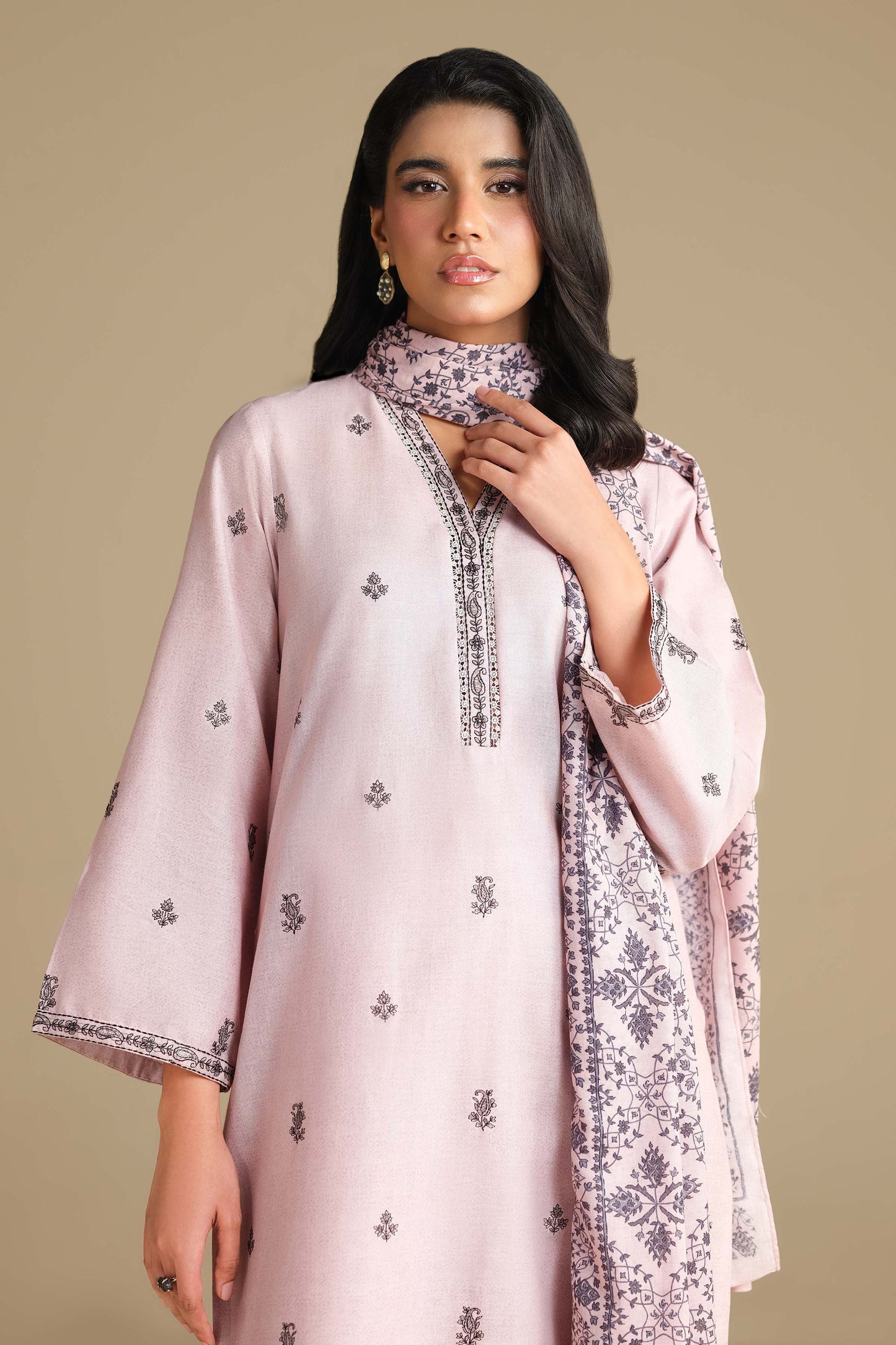 KHADDAR | EMBROIDERED