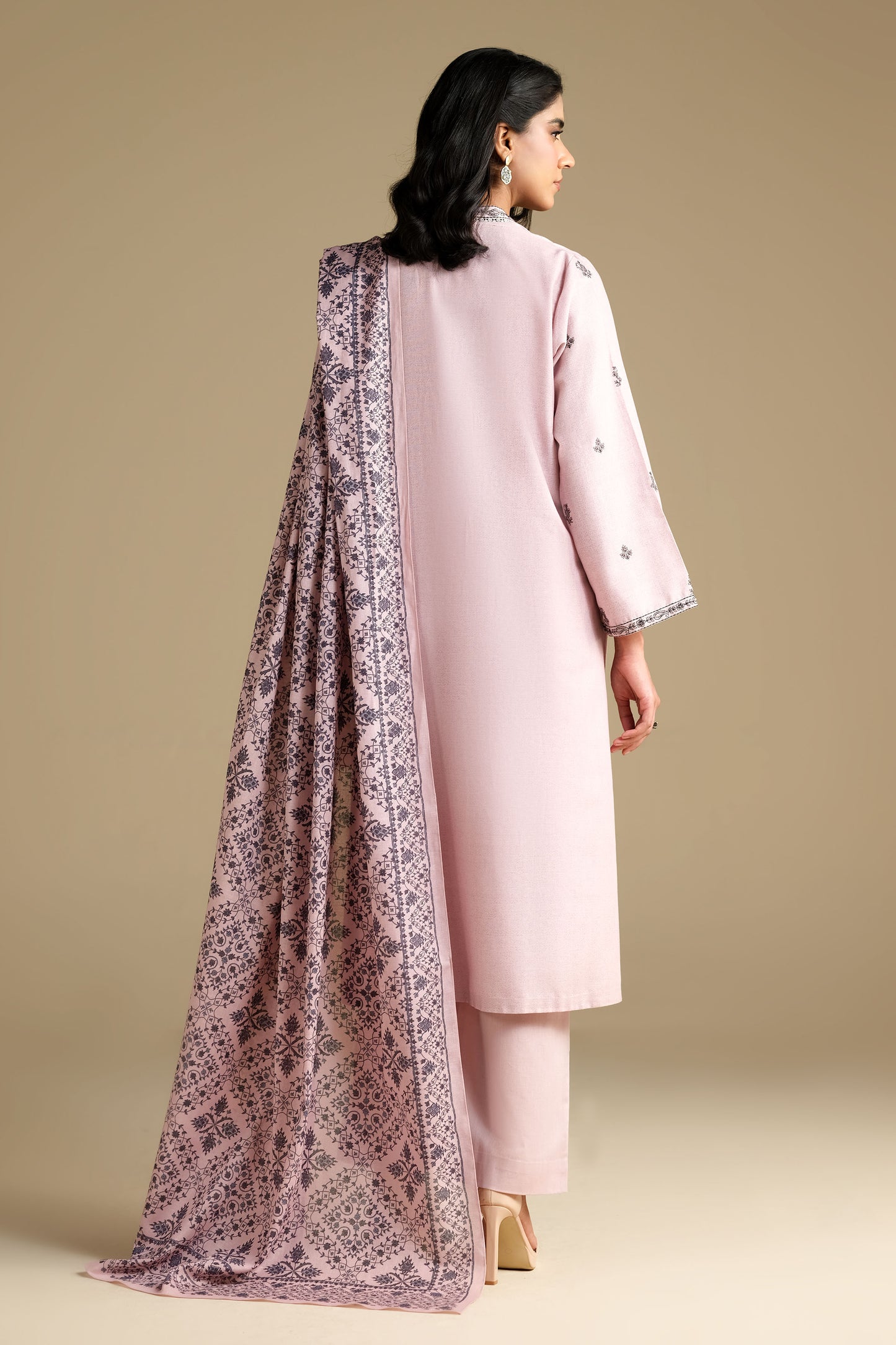 KHADDAR | EMBROIDERED