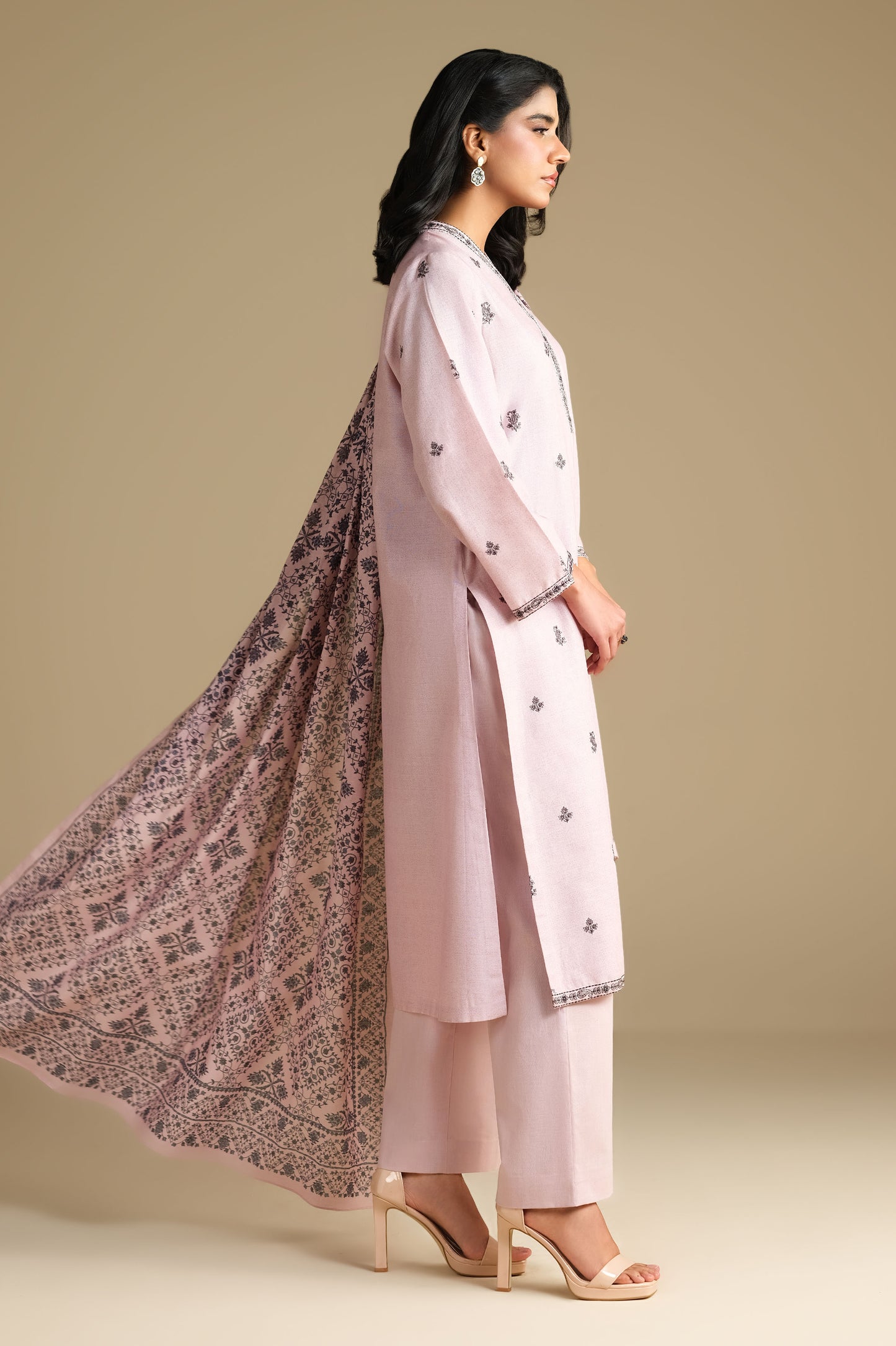 KHADDAR | EMBROIDERED