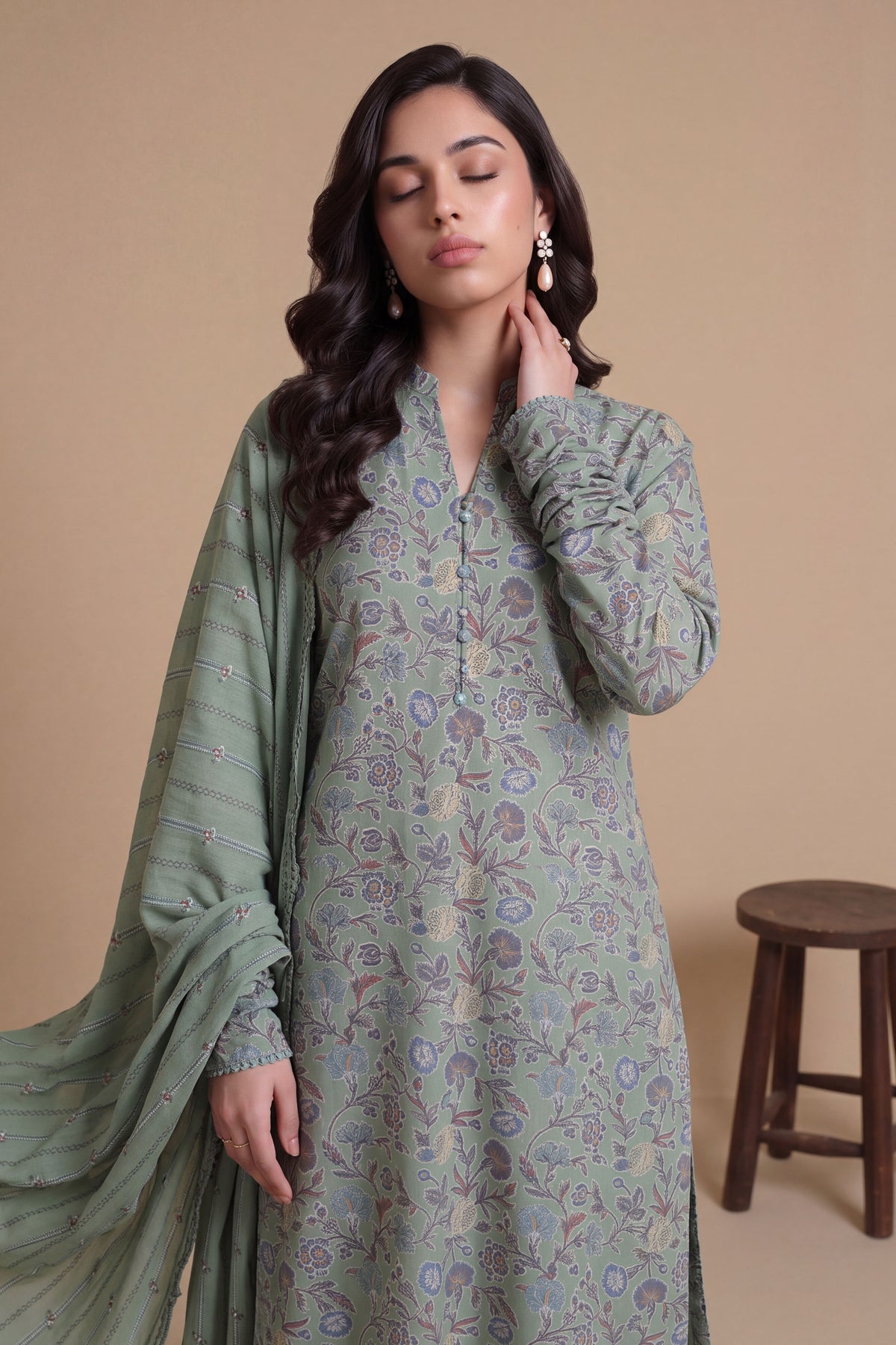 KHADDAR | EMBROIDERED