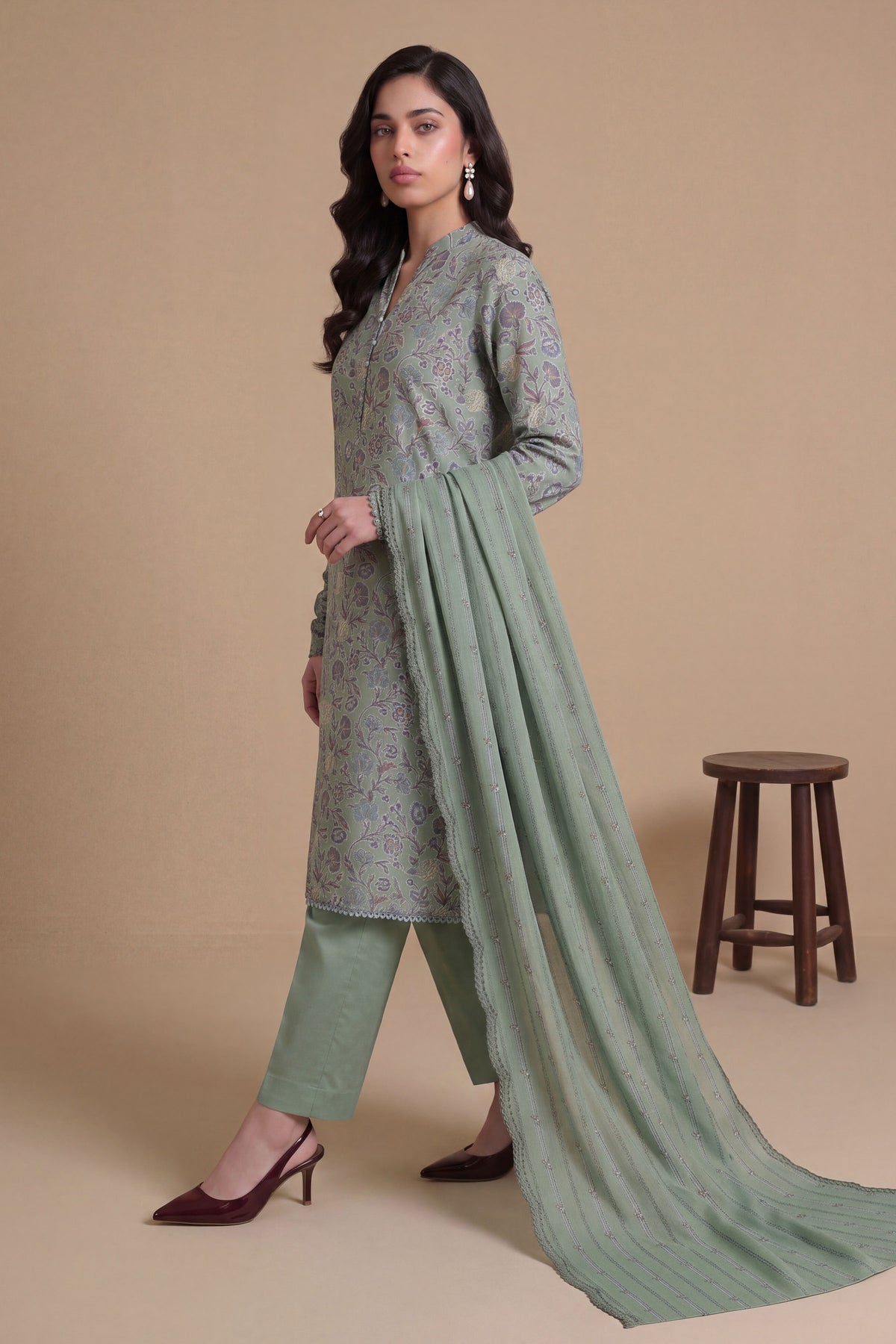 KHADDAR | EMBROIDERED