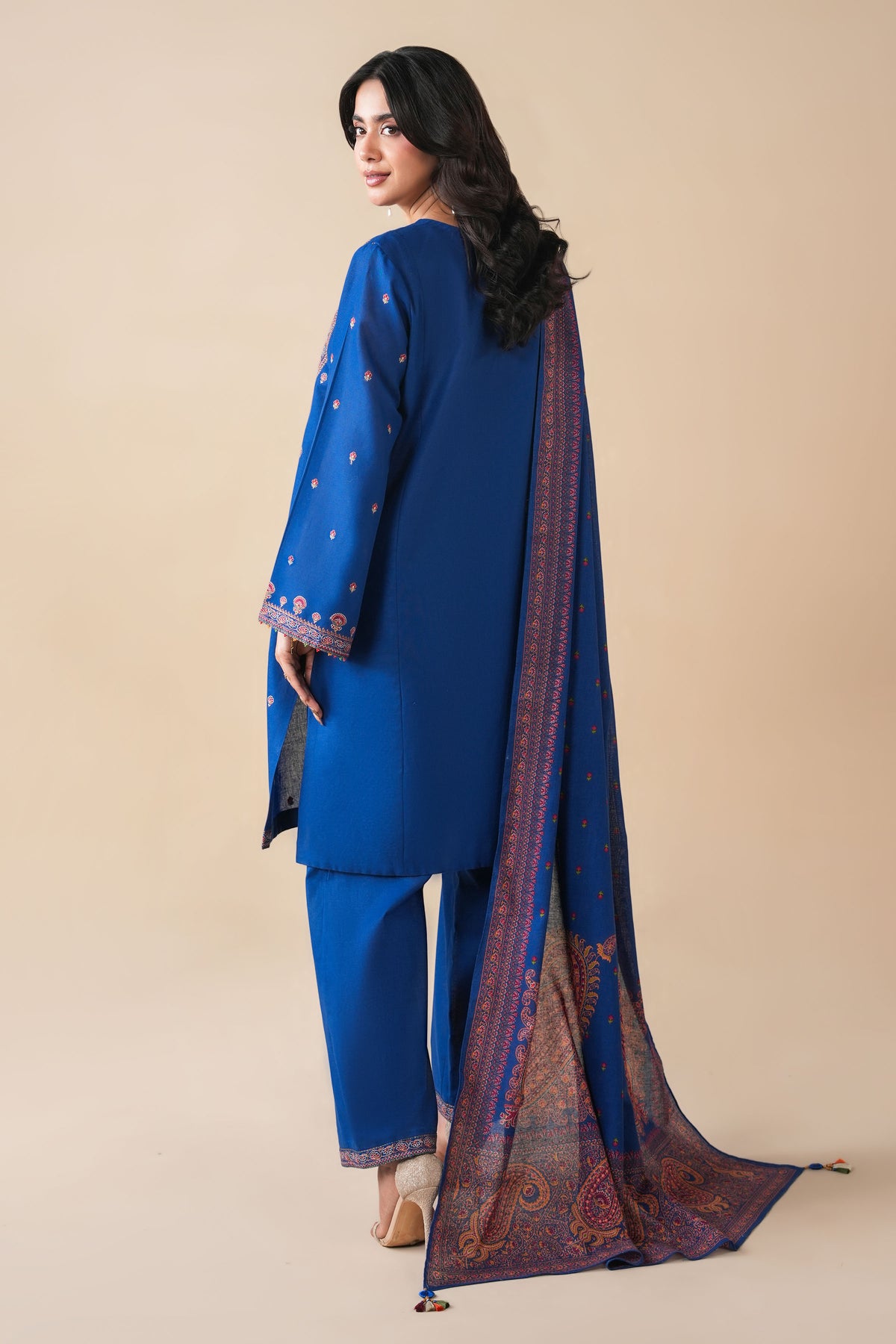 KHADDAR | EMBROIDERED