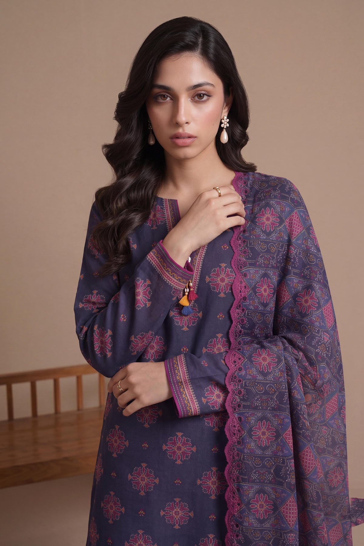 KHADDAR | EMBROIDERED