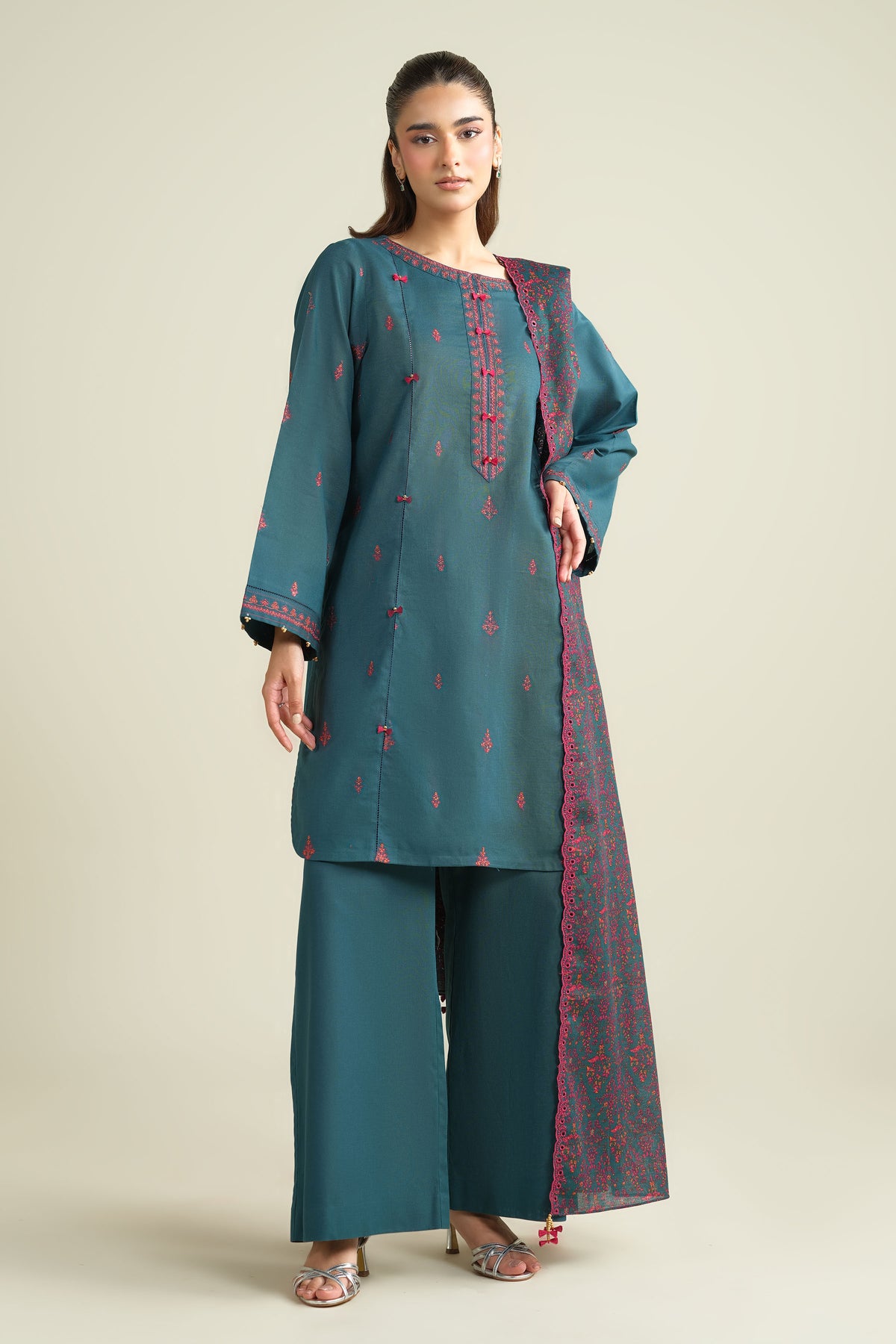KHADDAR | EMBROIDERED