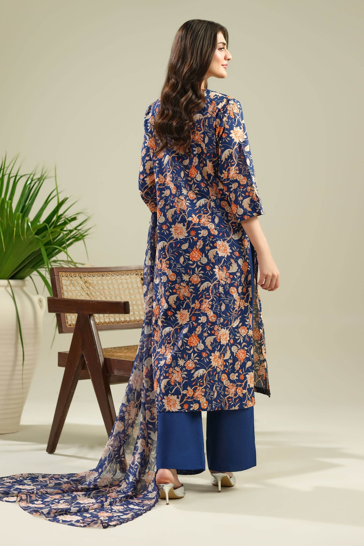 KHADDAR | EMBROIDERED
