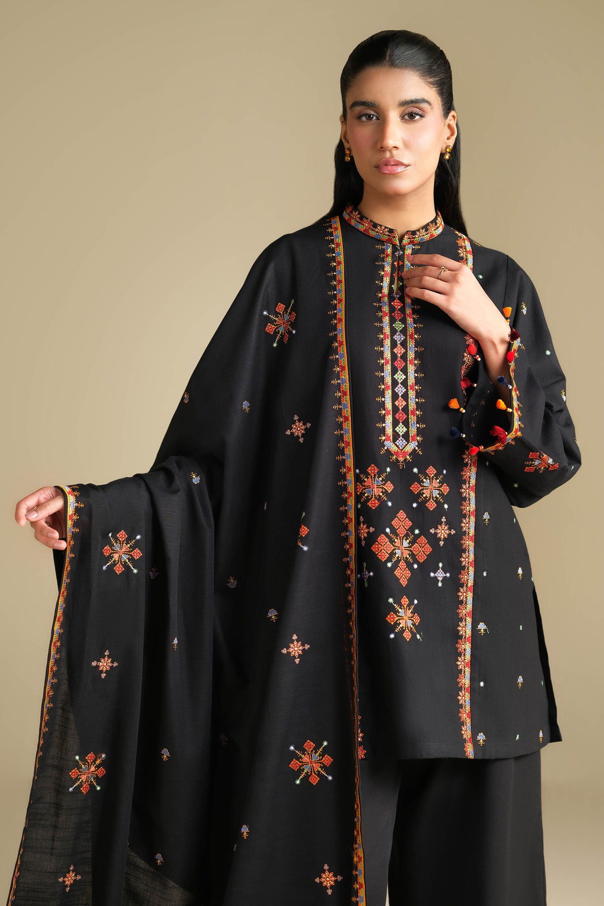 SLUB KHADDAR | EMBROIDERED