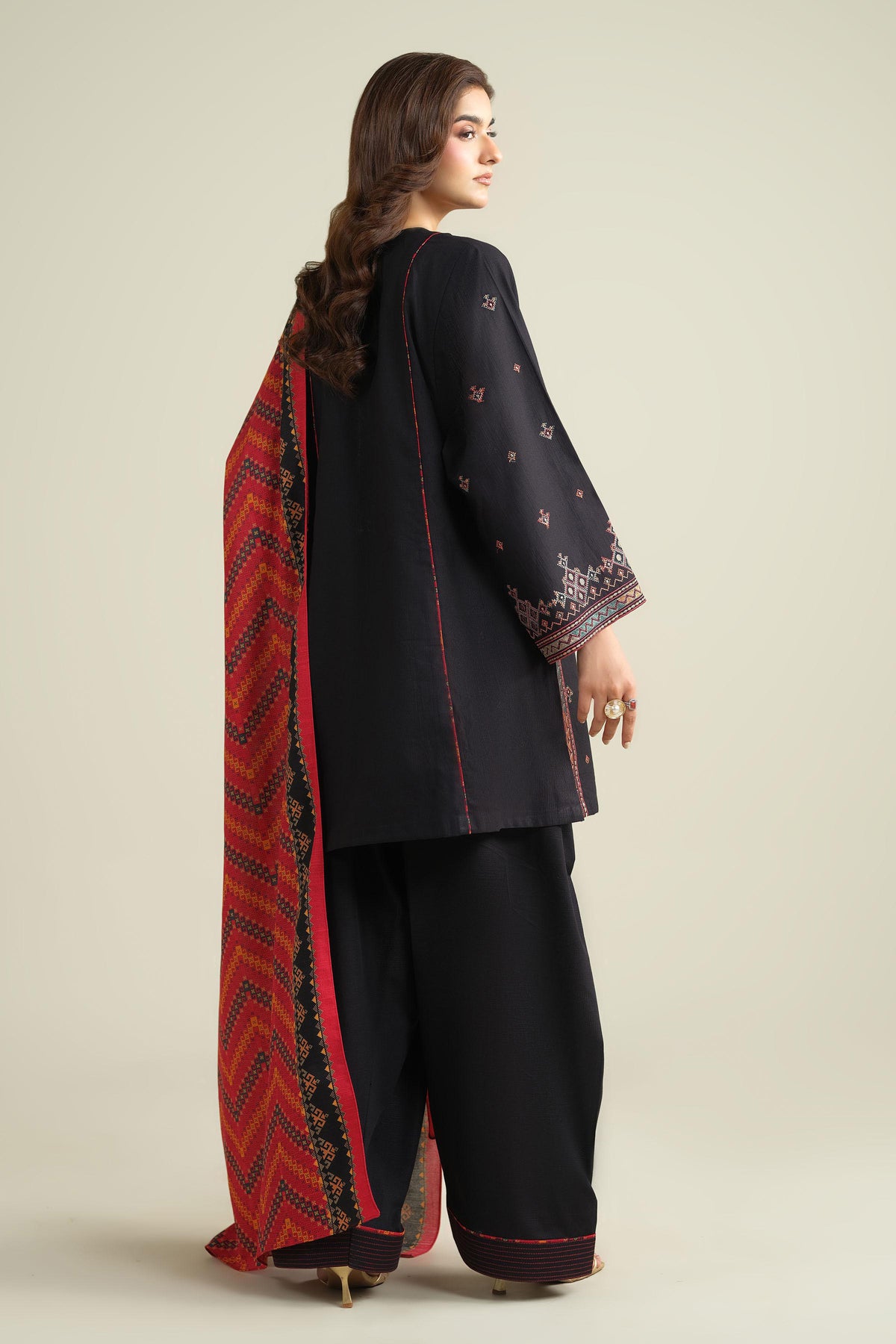 SLUB KHADDAR | EMBROIDERED