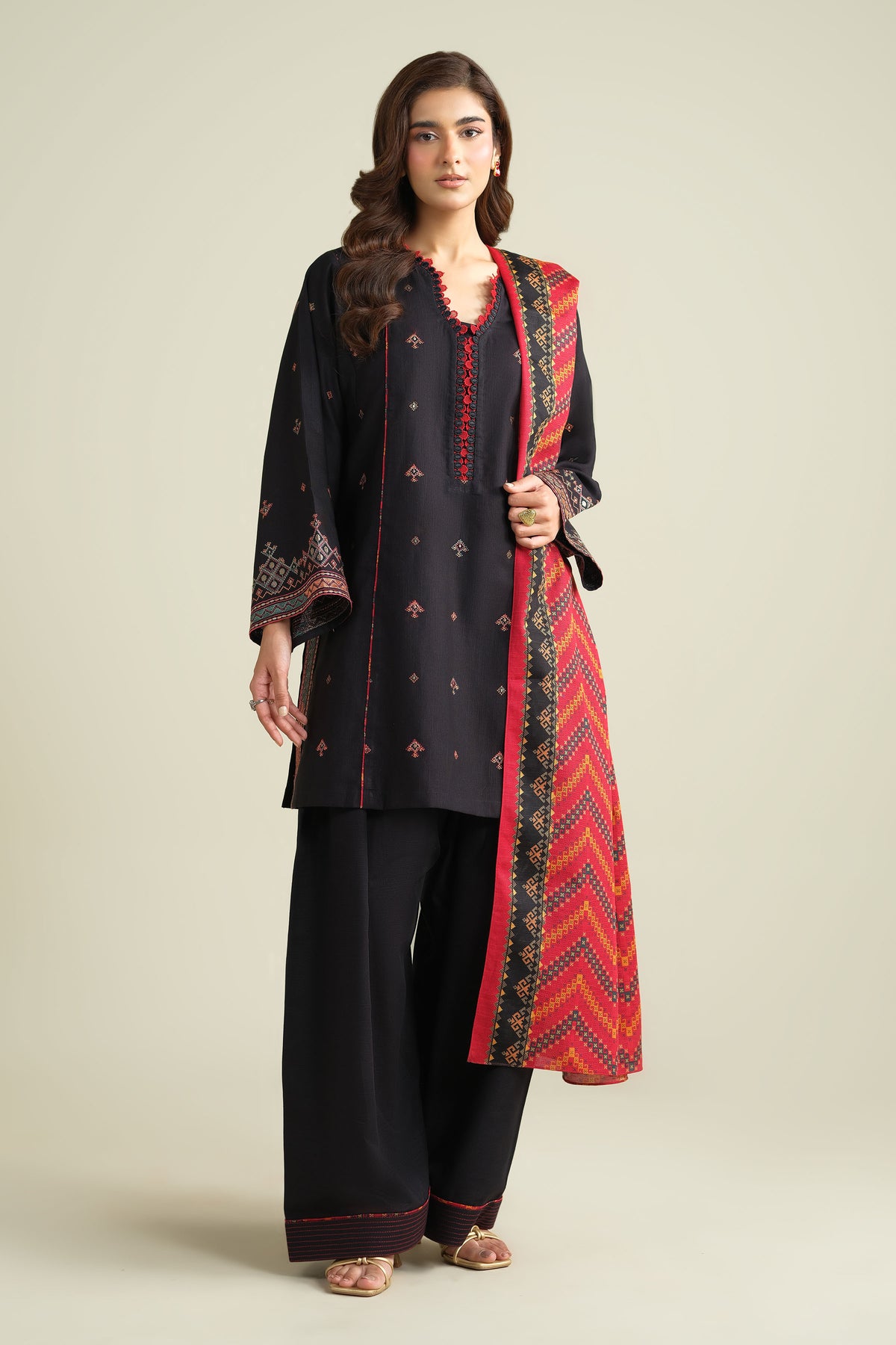 SLUB KHADDAR | EMBROIDERED