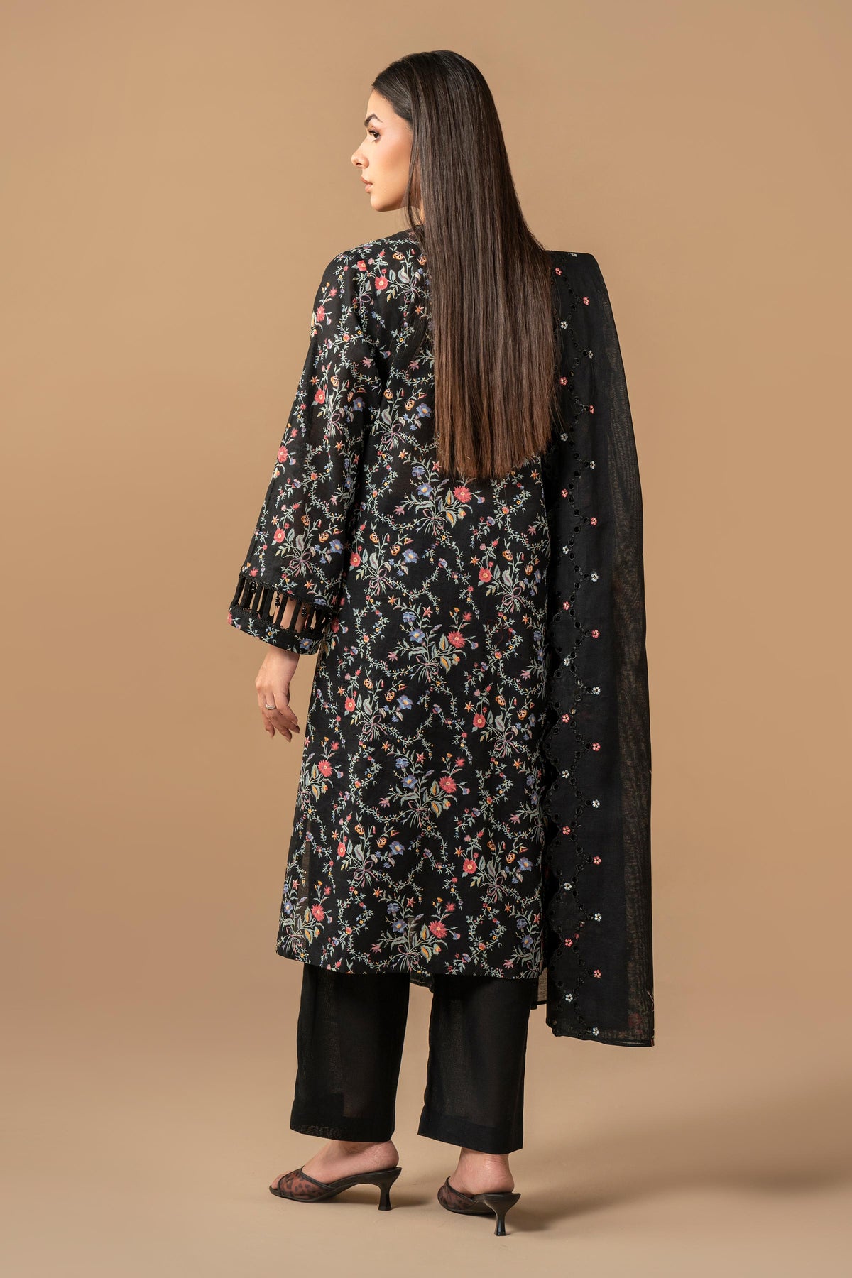 KHADDAR | EMBROIDERED