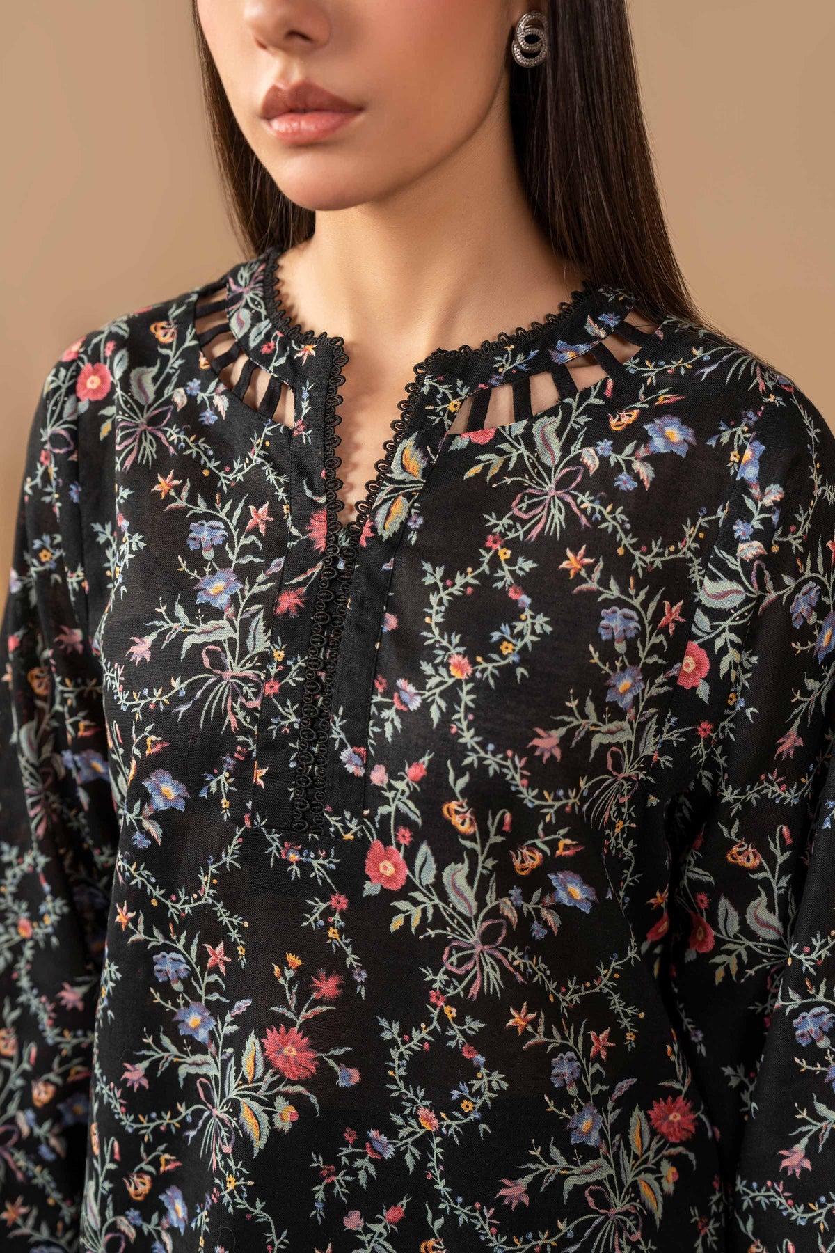 KHADDAR | EMBROIDERED